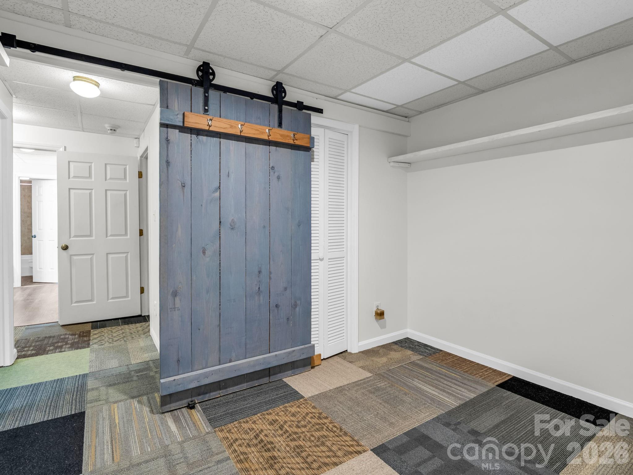 Country Club Gardens - Residential
