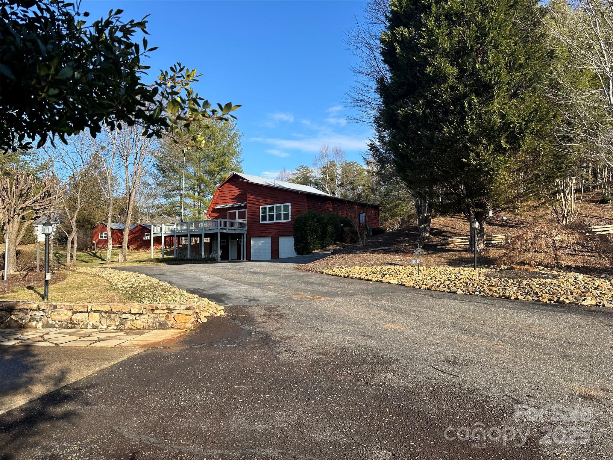 Apple Valley Farms - Land