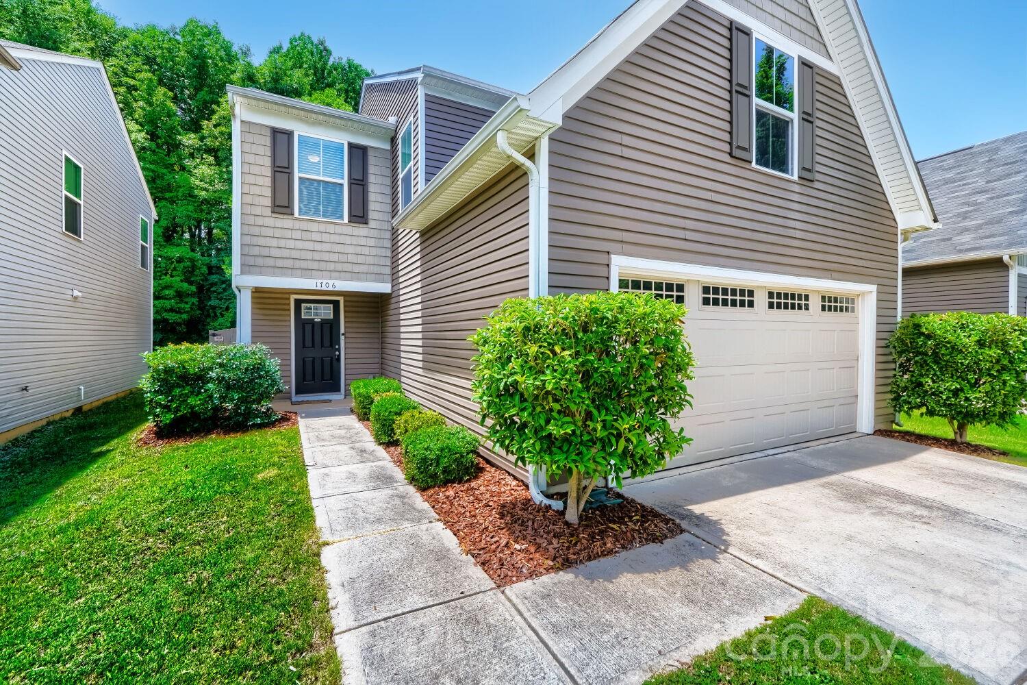 Independence Woods - Residential