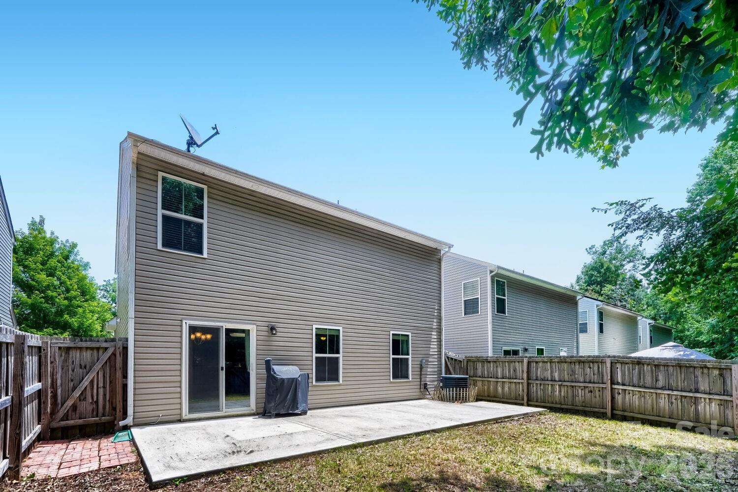 Independence Woods - Residential