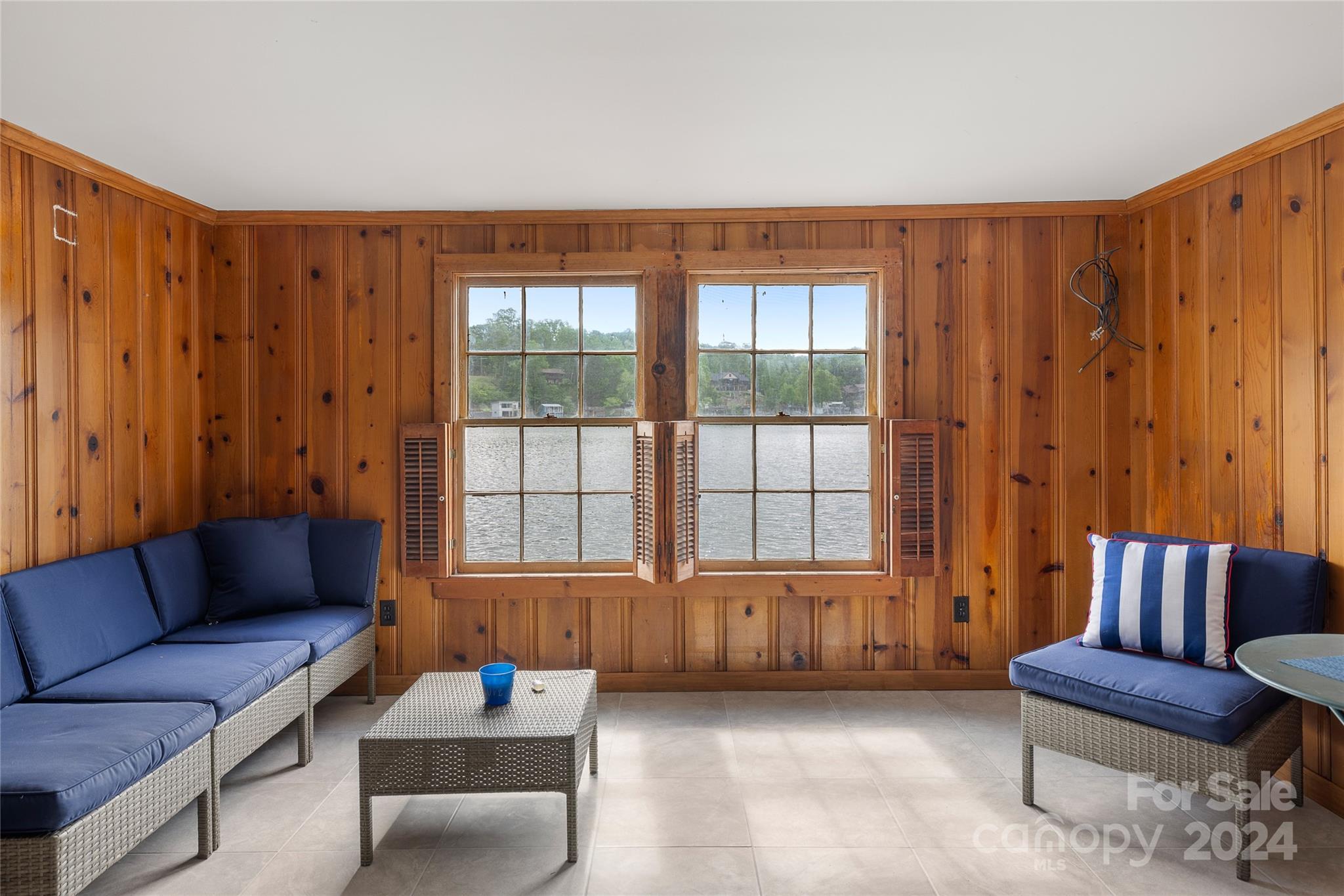 Lake Lanier - Residential