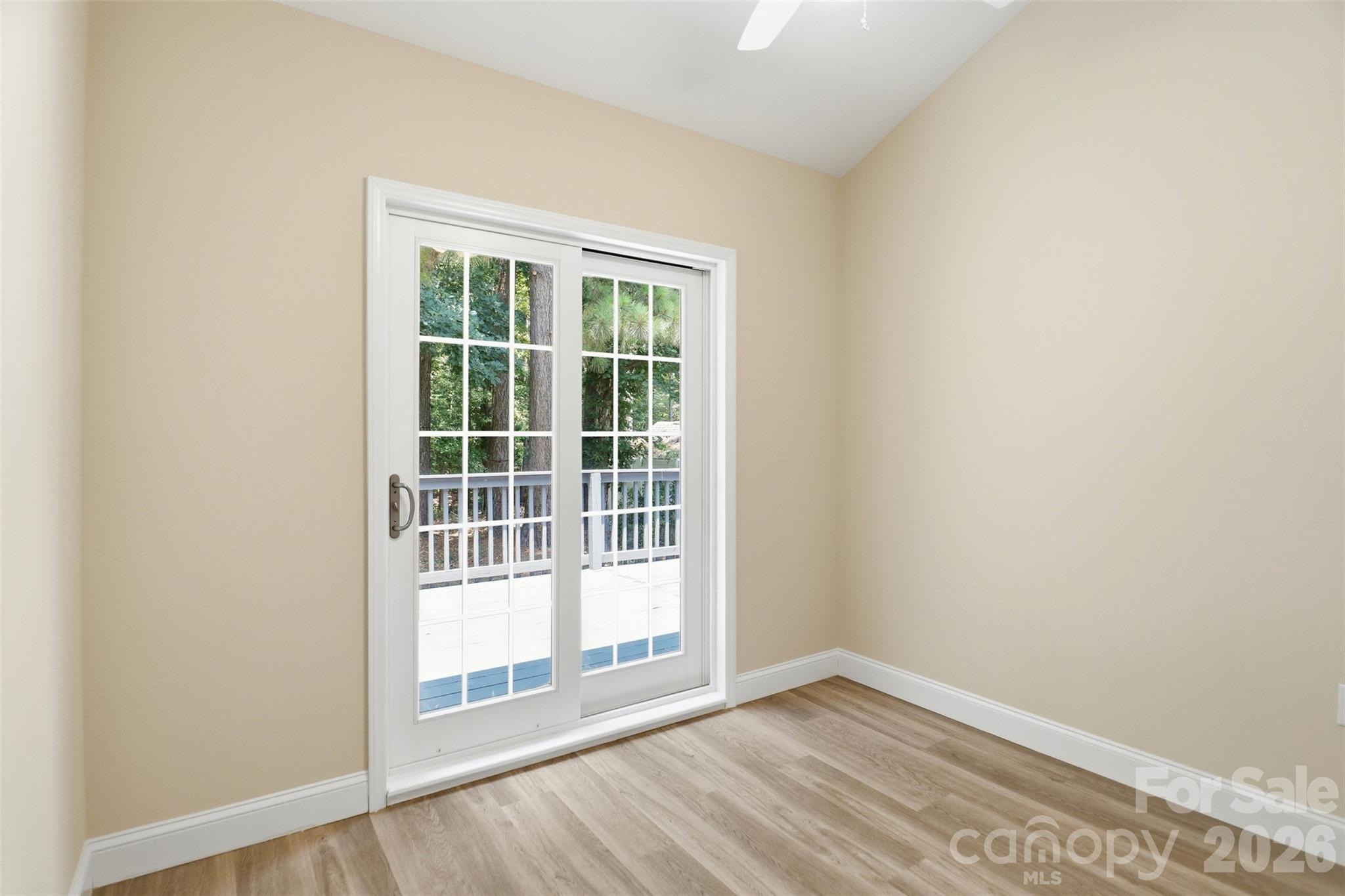Lakeside - Residential