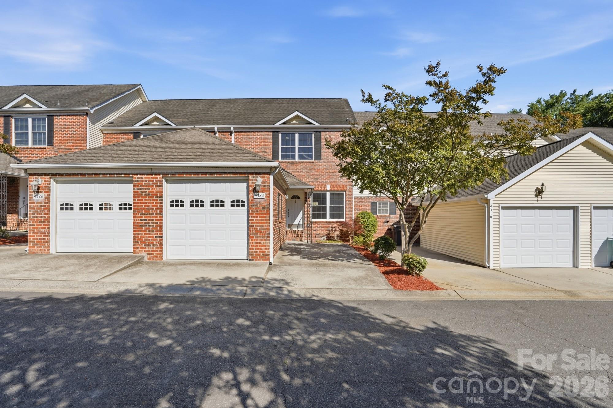 Adare Townhomes - Residential