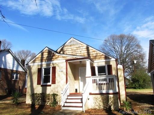 Cute, Cute, Cute bungalow home minutes from Uptown Charlotte for Immediate lease. Hardwood floors, new ceramic tile, new paint, new fixtures, new counter tops, updated bathroom and large bedrooms. Original architectural details and charm maintained! Large yard and front porch.