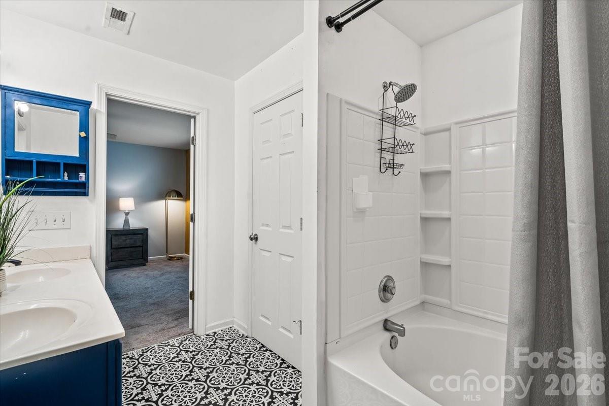 Davis Ridge - Residential