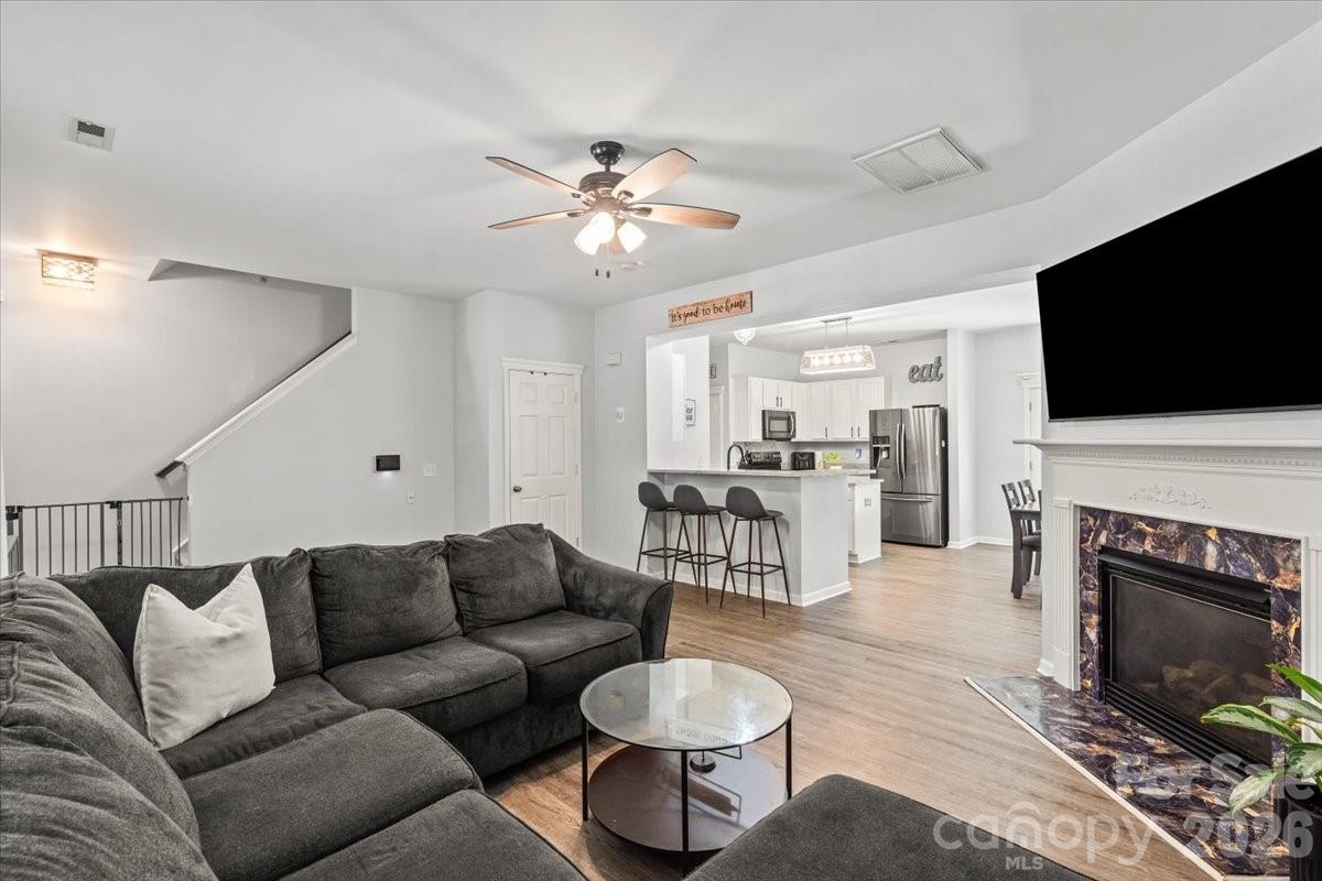 Davis Ridge - Residential