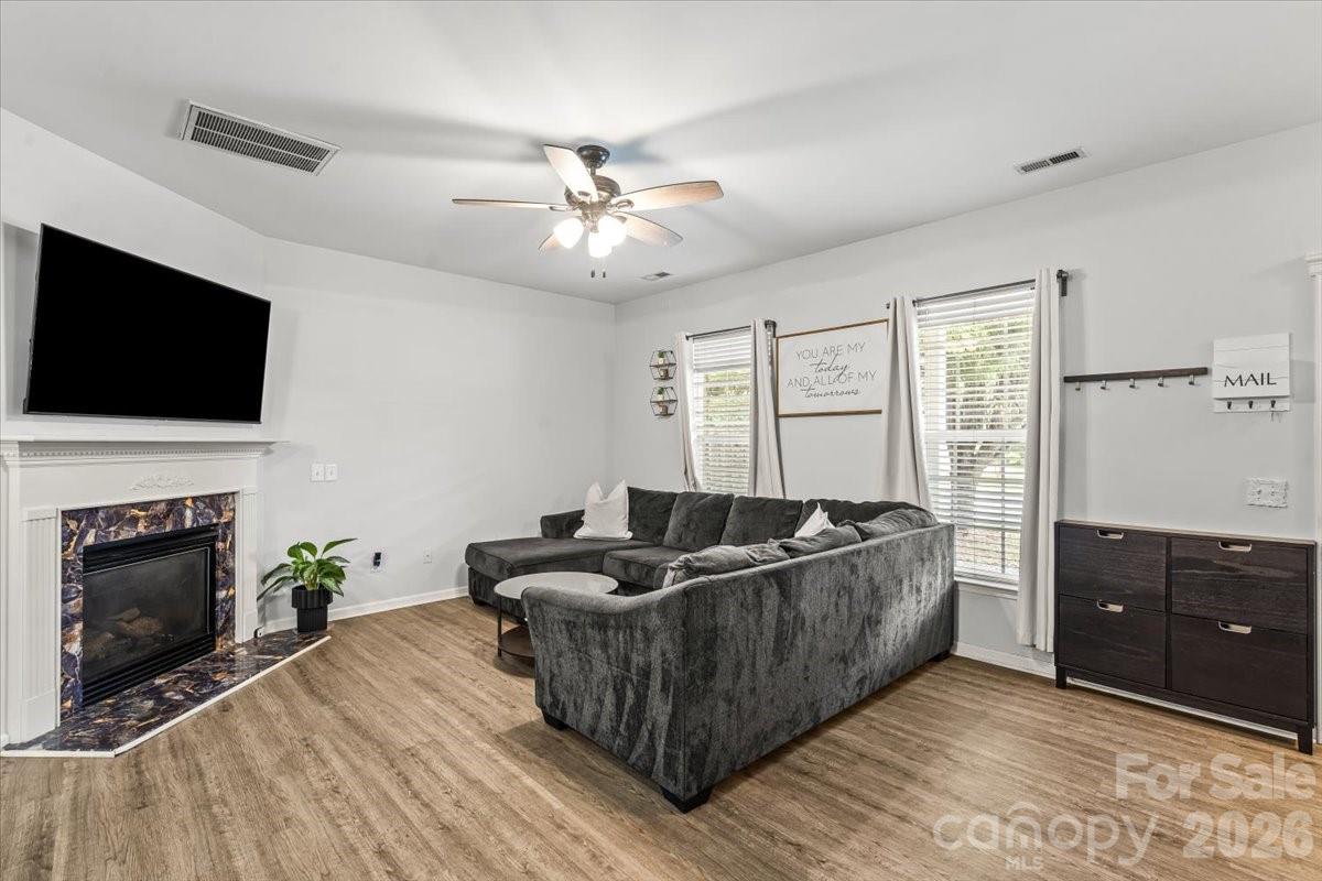 Davis Ridge - Residential
