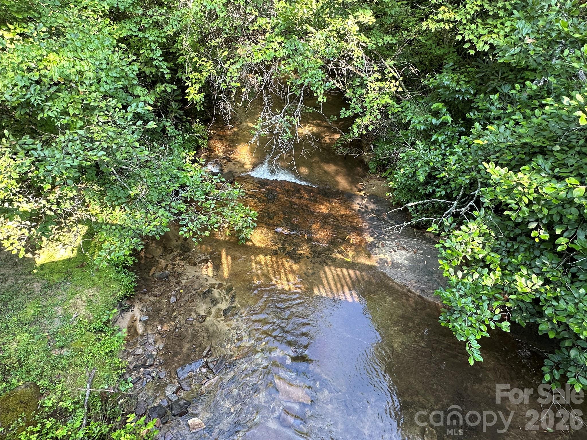 Round Mountain Falls - Land
