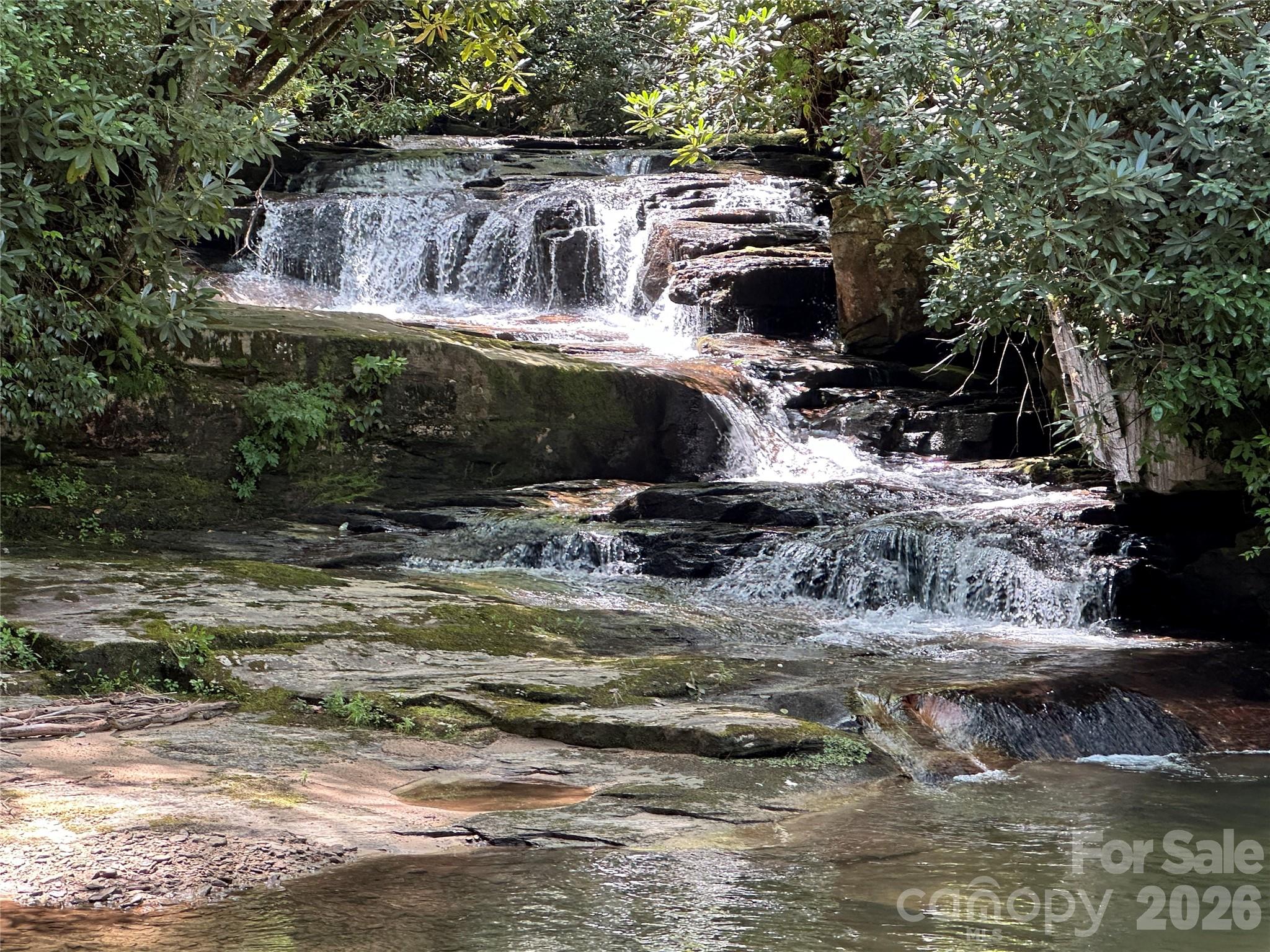 Round Mountain Falls - Land
