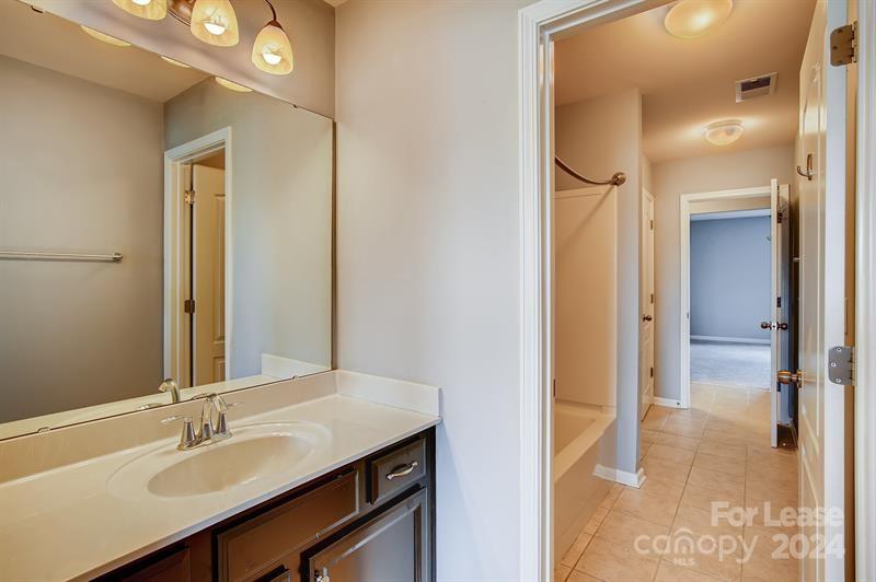 The Retreat at Rayfield - Residential Lease