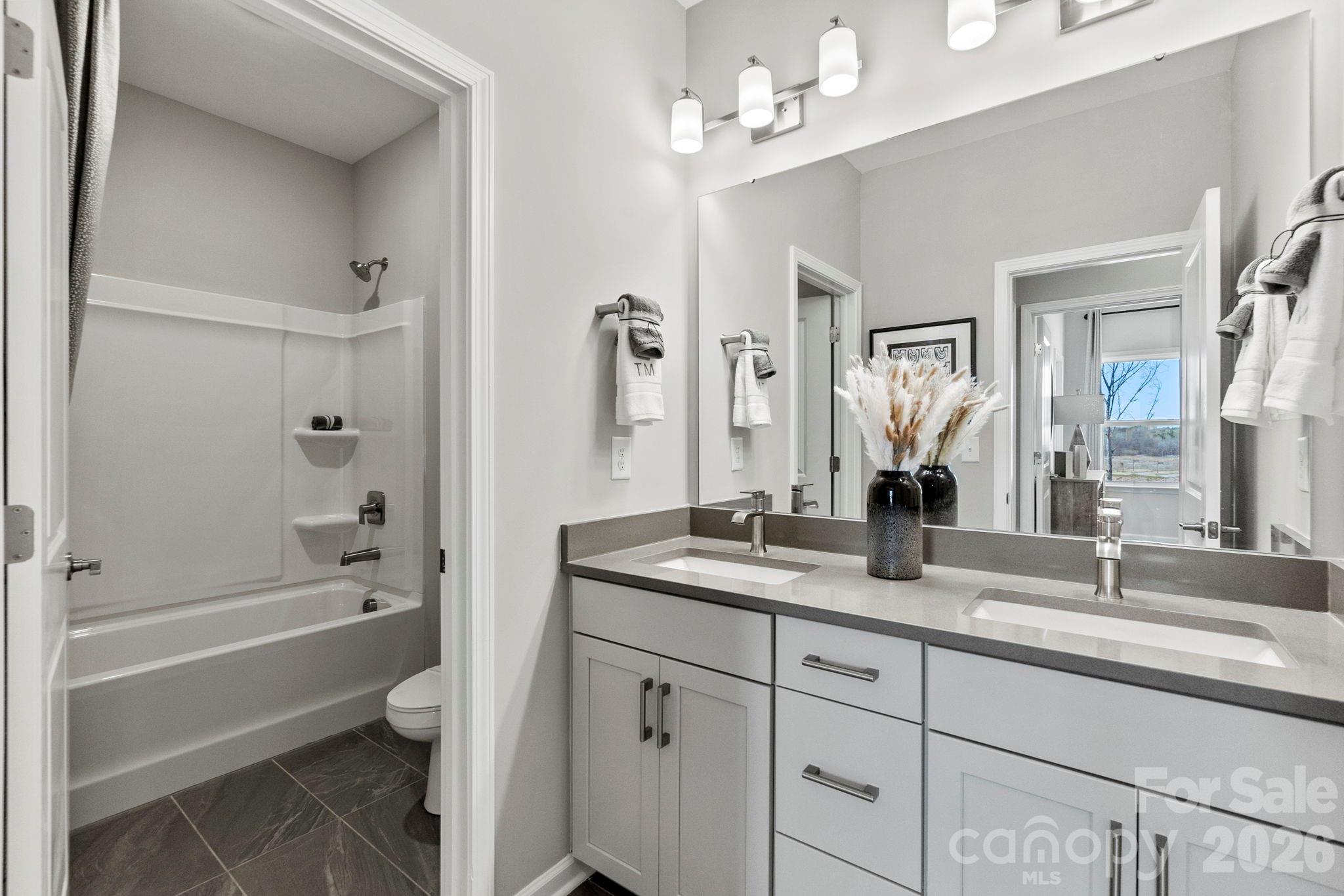 The Estates at Sugar Creek - Residential