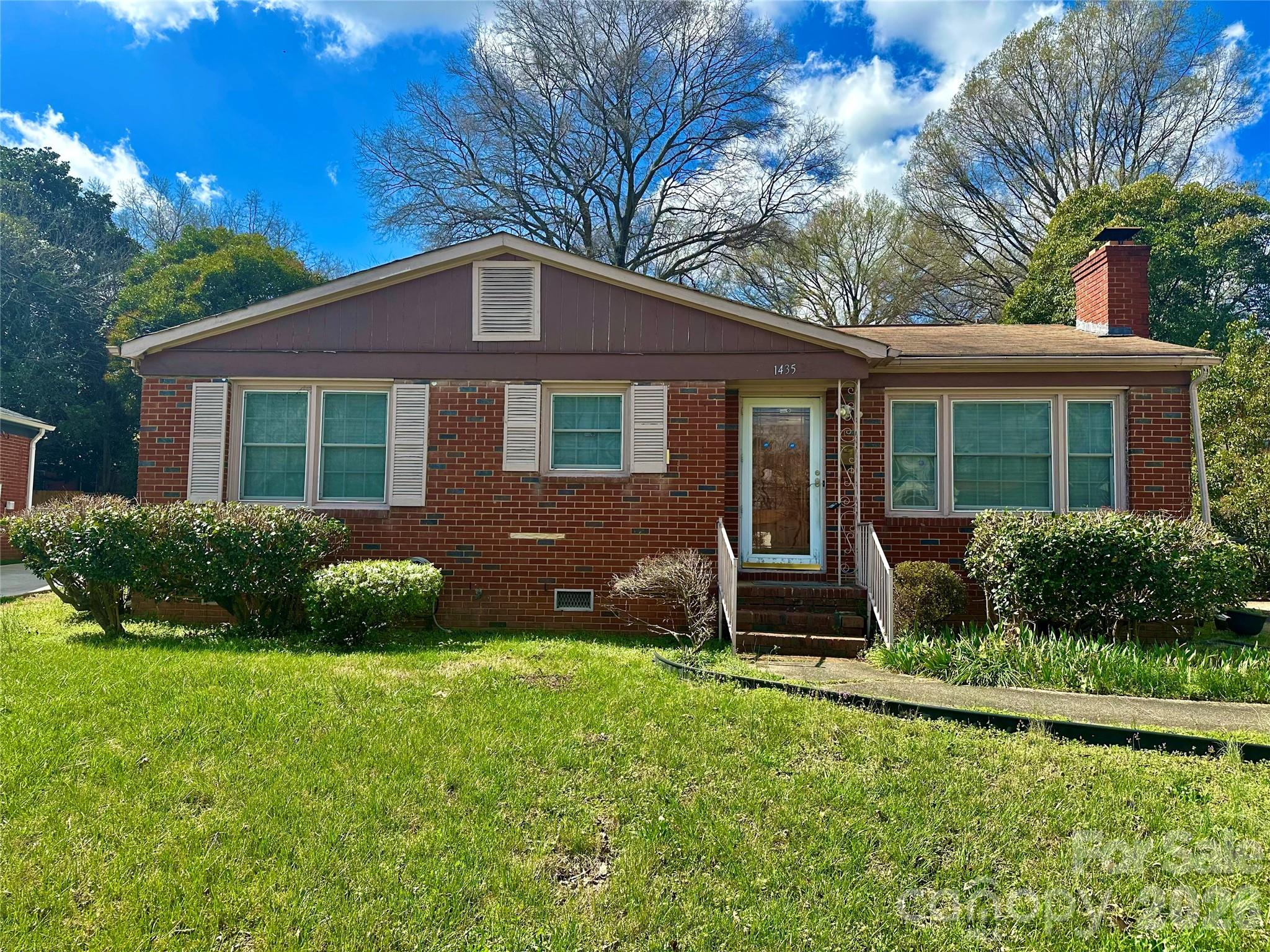 Fantastic opportunity to make this home customized to your liking! Step out your front door and see views of Uptown! Homes here, in the Historic Oaklawn neighborhood, are undergoing renovations and new construction. Enjoy the close proximity to all CLT has to offer. When you're home, the back yard is completely fenced in for cookouts, kids and dog owners. With a little TLC, this 3 bedroom, 1 bath home will be the perfect starter home! Windows have been already been updated! In addition to the 1,019 finished sqft, there is 126sqft of utility and storage space as well as a covered patio that's 98 sqft. A $1,000 credit can be used towards the electric oven range of your liking! Reach out to our office to schedule a tour or more information!