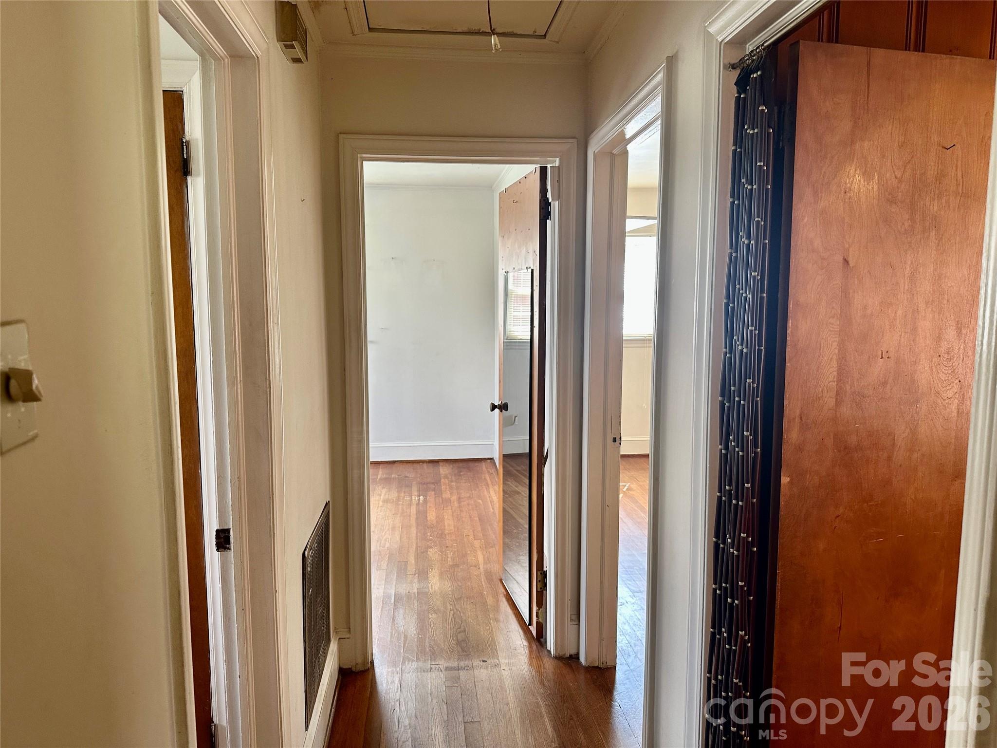 Oaklawn - Residential