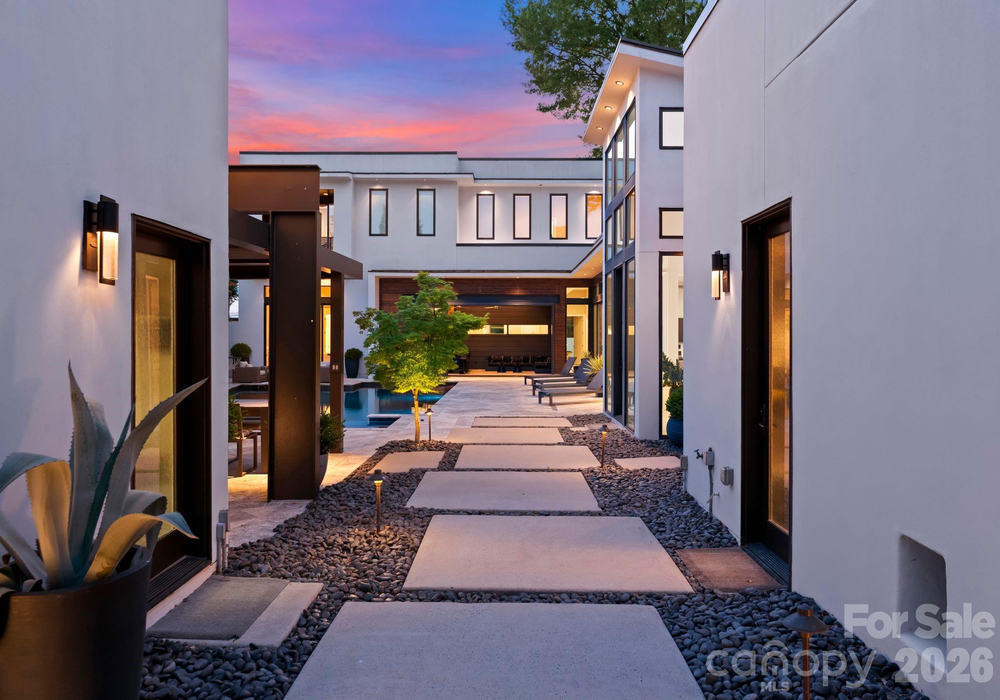 Elizabeth - Residential