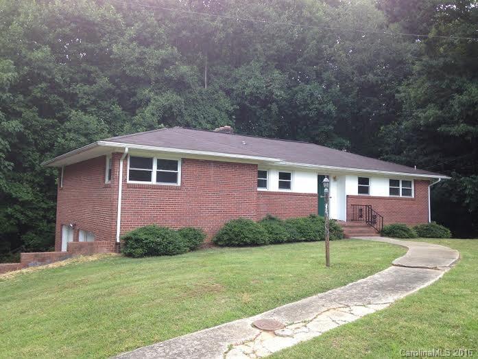 Spacious 3 bedroom 2 bathroom in prime Lincolnton location with a basement. Nice sized yard with wooded area behind home.  This home and lot PIN 80962 and  property PIN 21104 is  listed for sale. This home will only be available for six month leases..