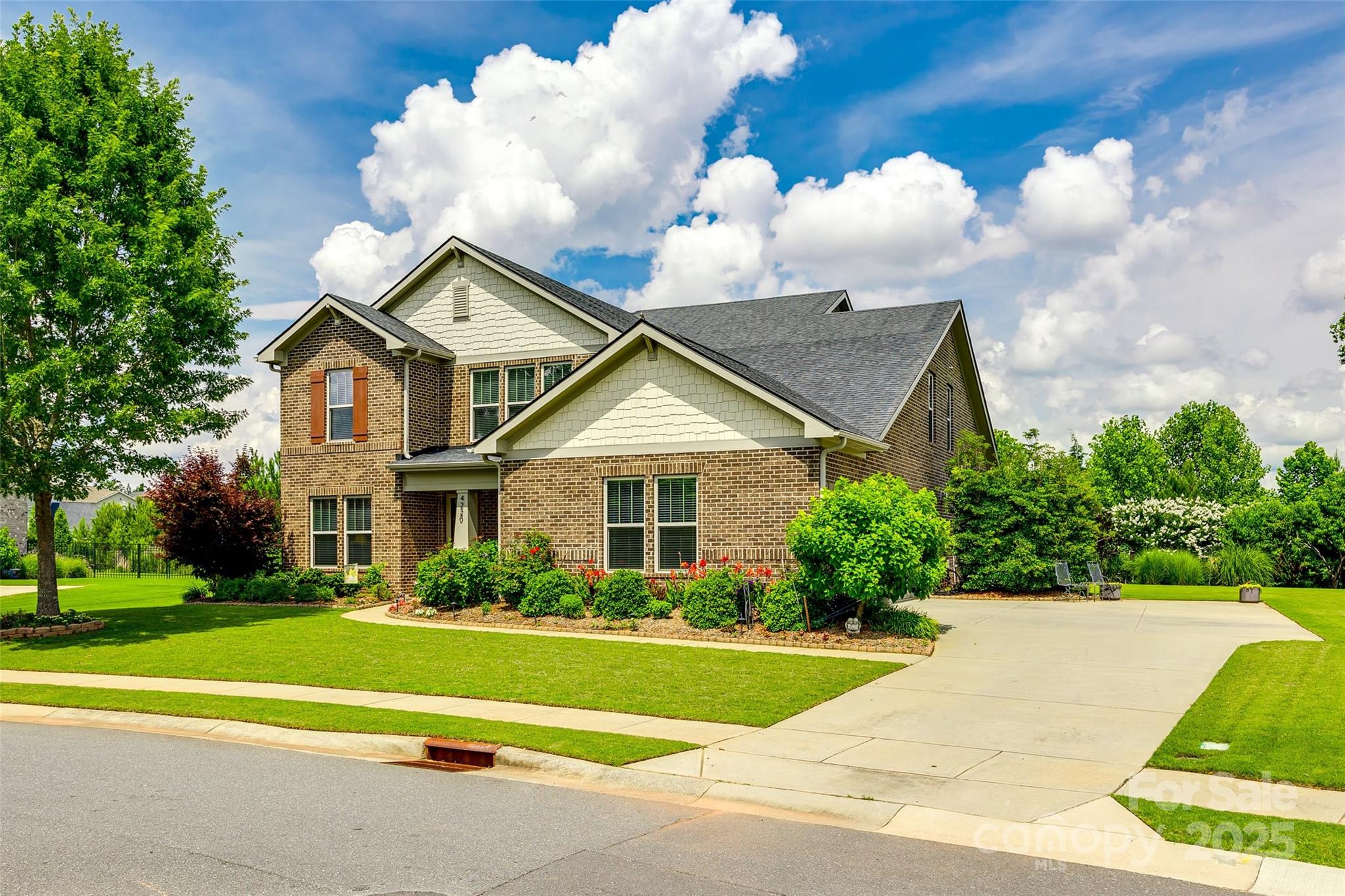 The Preserve At Riverchase - Residential