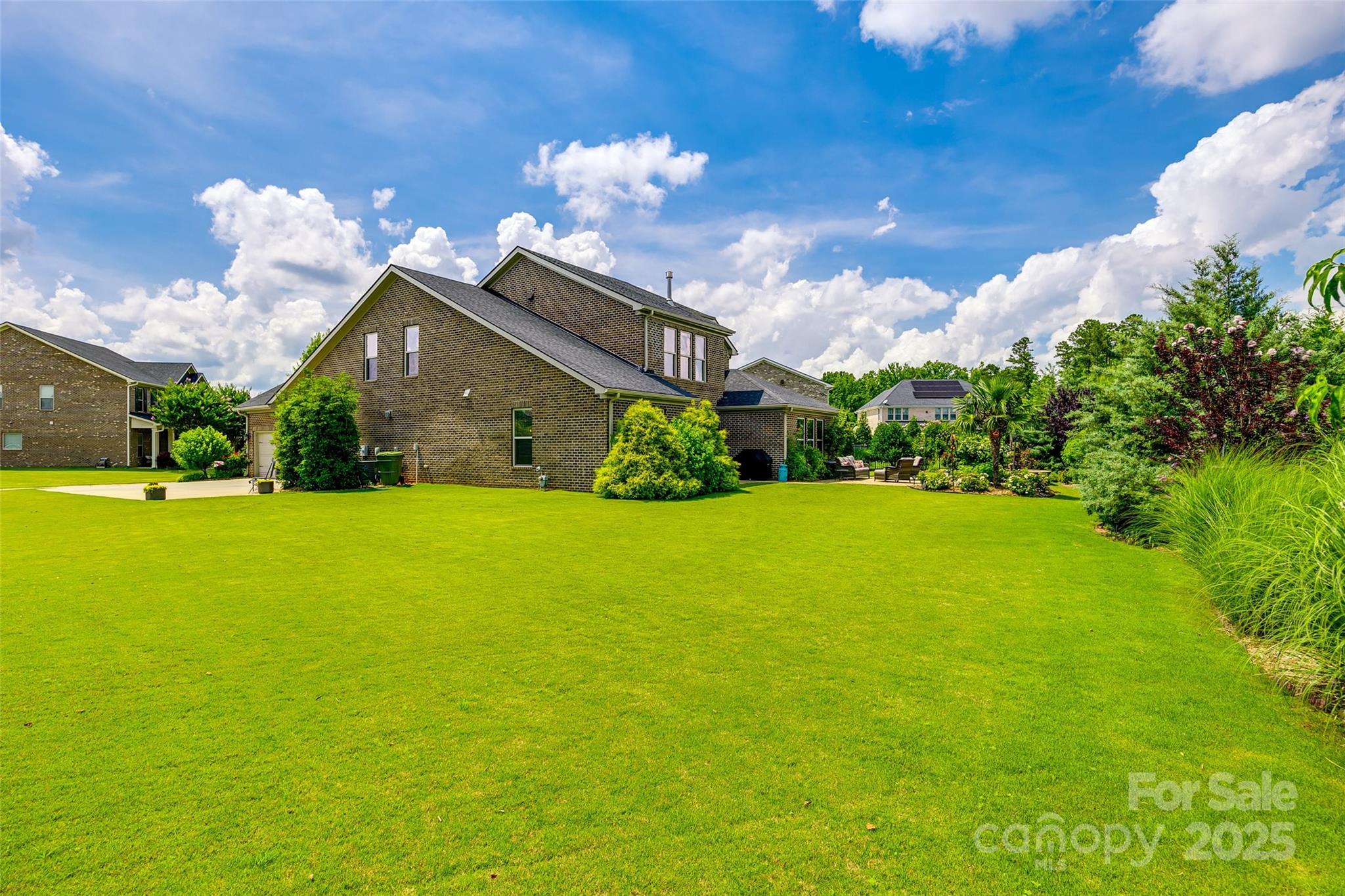 The Preserve At Riverchase - Residential