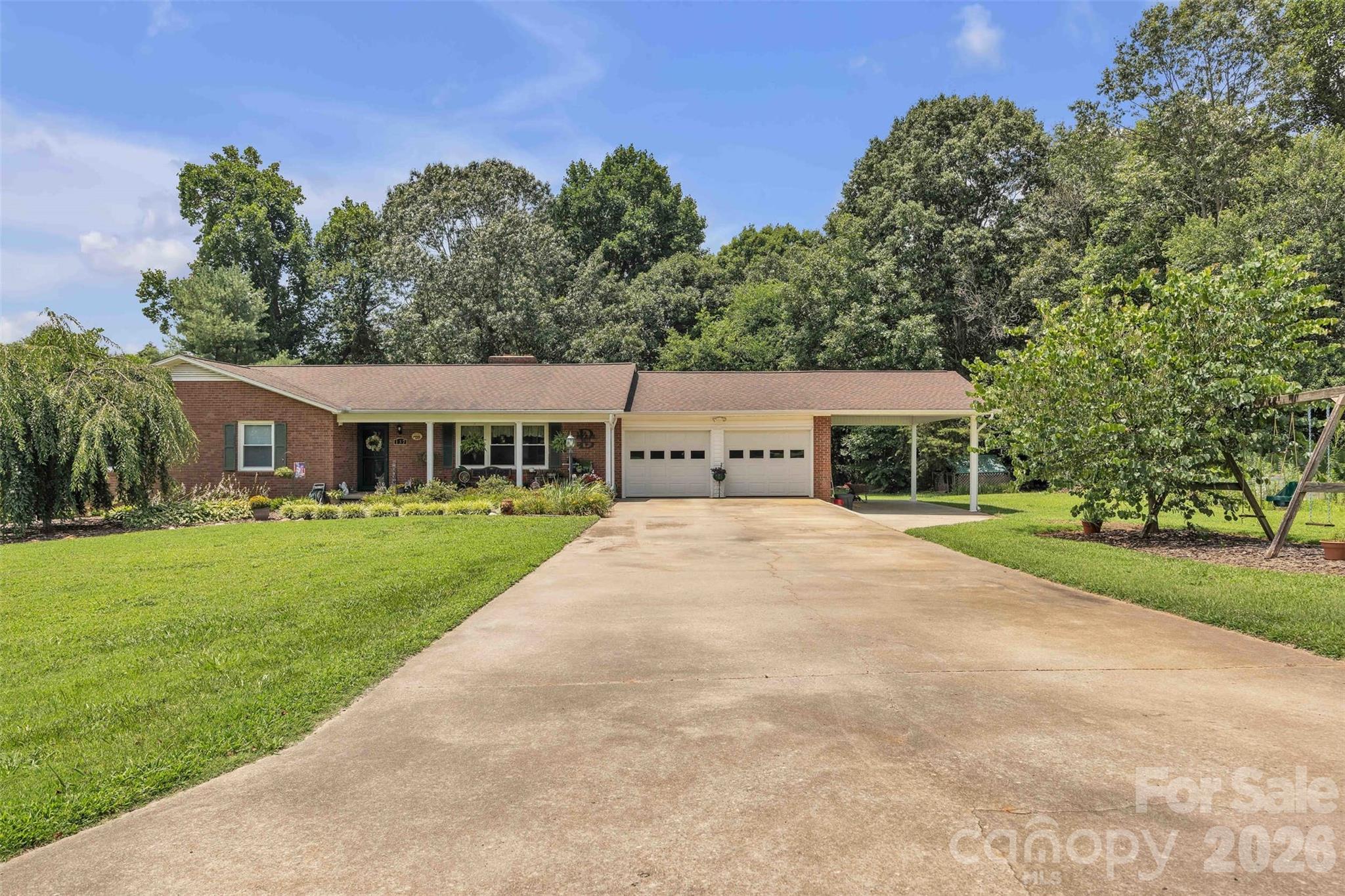Welcome to this charming 3-bedroom, 2-bath home offering over 1,700 square feet of comfortable living space in the desirable West Iredell area. Nestled on just over half an acre, this property provides the perfect blend of space, privacy, and convenience.
Inside, you’ll find a functional layout designed for everyday living and entertaining. The spacious living area flows easily into the kitchen and dining space, creating a warm and inviting atmosphere. The primary suite features a private bath, while two additional bedrooms offer flexibility for family, guests, or a home office.
The partially finished basement adds valuable extra space—ideal for a bonus room, recreation area, home gym, or additional storage. Whether you’re looking to expand your living space or create a personalized retreat, the basement offers endless possibilities.
Step outside and enjoy the generous yard with plenty of room for outdoor activities, gardening, or simply relaxing in your own private setting. Located in West Iredell, you’ll appreciate the peaceful surroundings while still being convenient to schools, shopping, and major roadways.
If you’re looking for space inside and out in a sought-after area, this property is one you won’t want to miss.