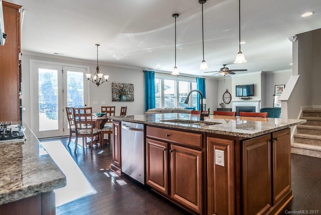 Lake Ridge - Residential