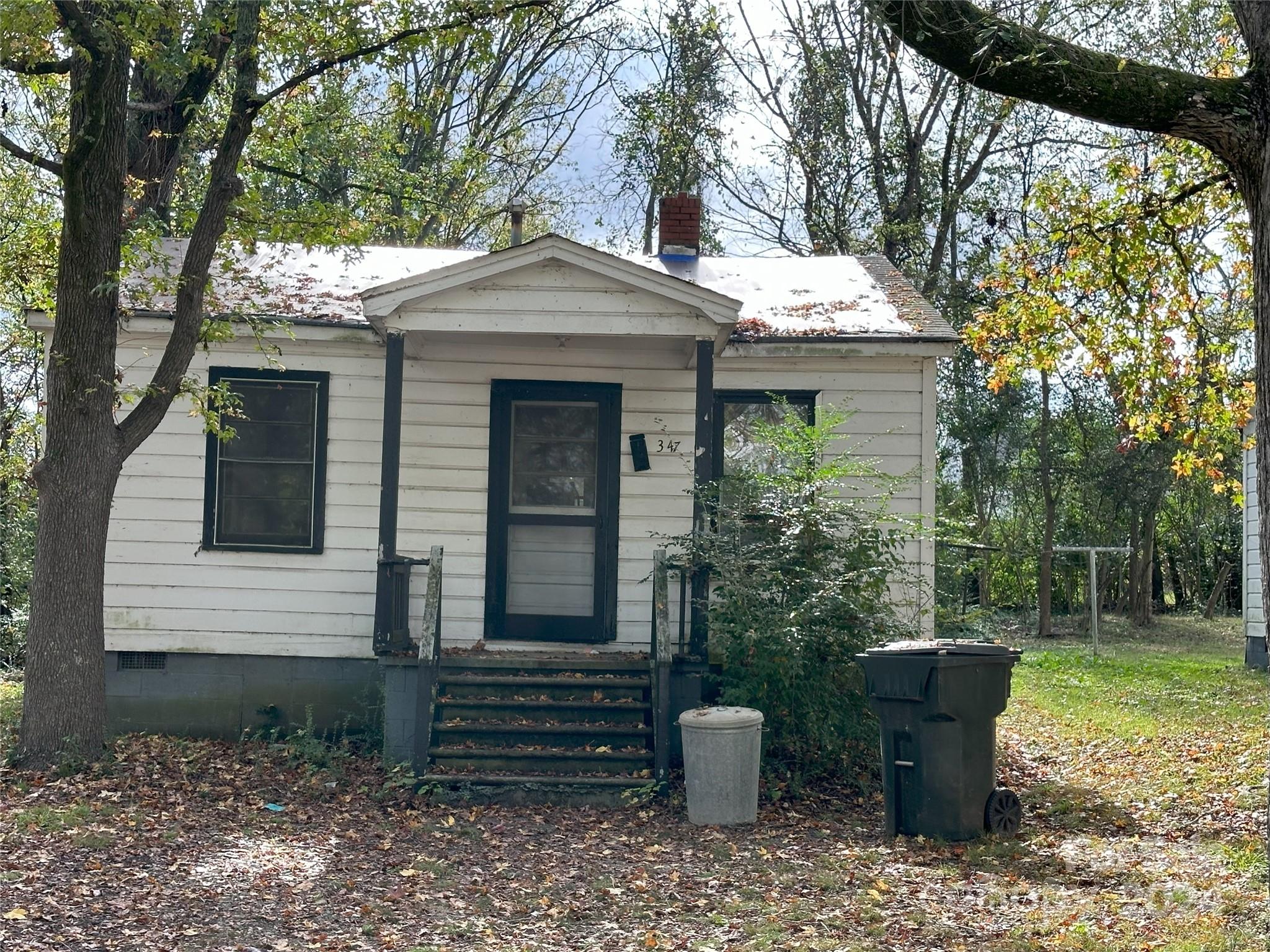 This property is a prime real estate opportunity, being sold "as is". The ideal fix and flip. No repairs or improvements will be made by the seller. Featuring 2 bedrooms and 1 bathroom, this home awaits your personal touch and creative vision. The seller has never lived in the property as it has been rented for several years. This property presents endless potential for investors or homeowners looking to customize and transform it into their dream space. Don't miss out on this rare chance to acquire a property with so much promise!