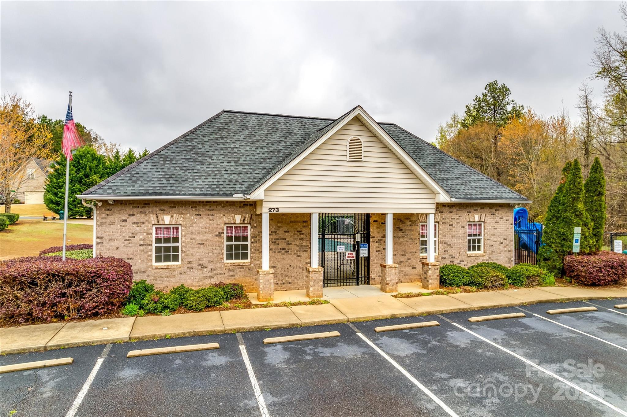 Sutton Farms - Residential