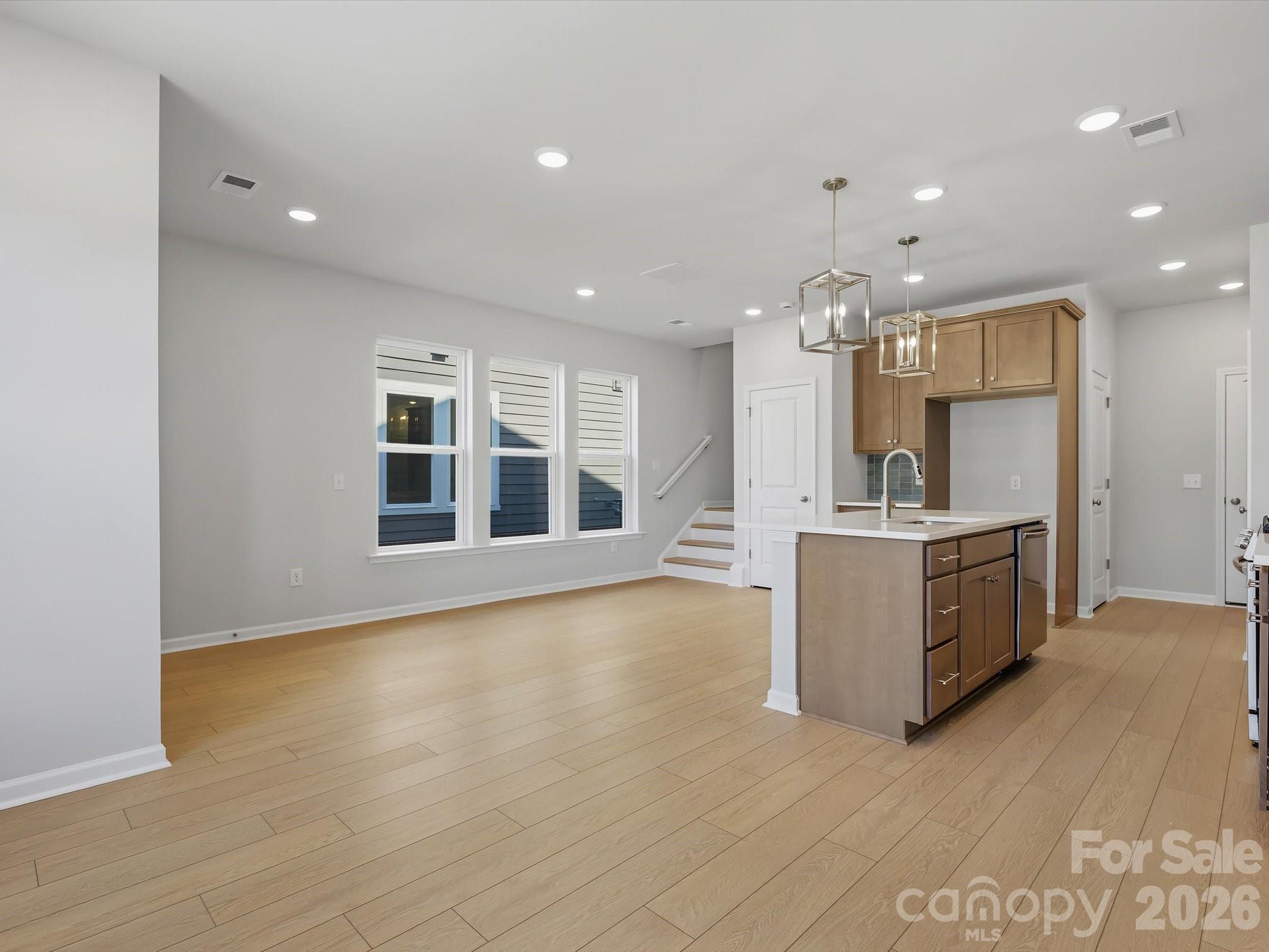 Hardy Pond - Residential