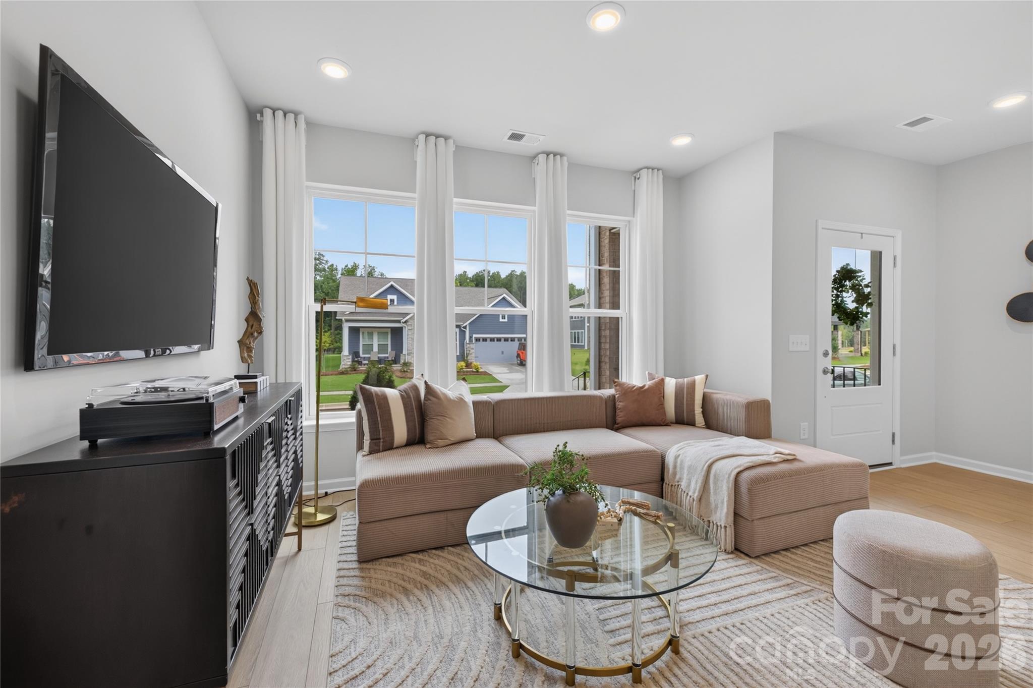 Hardy Pond - Residential