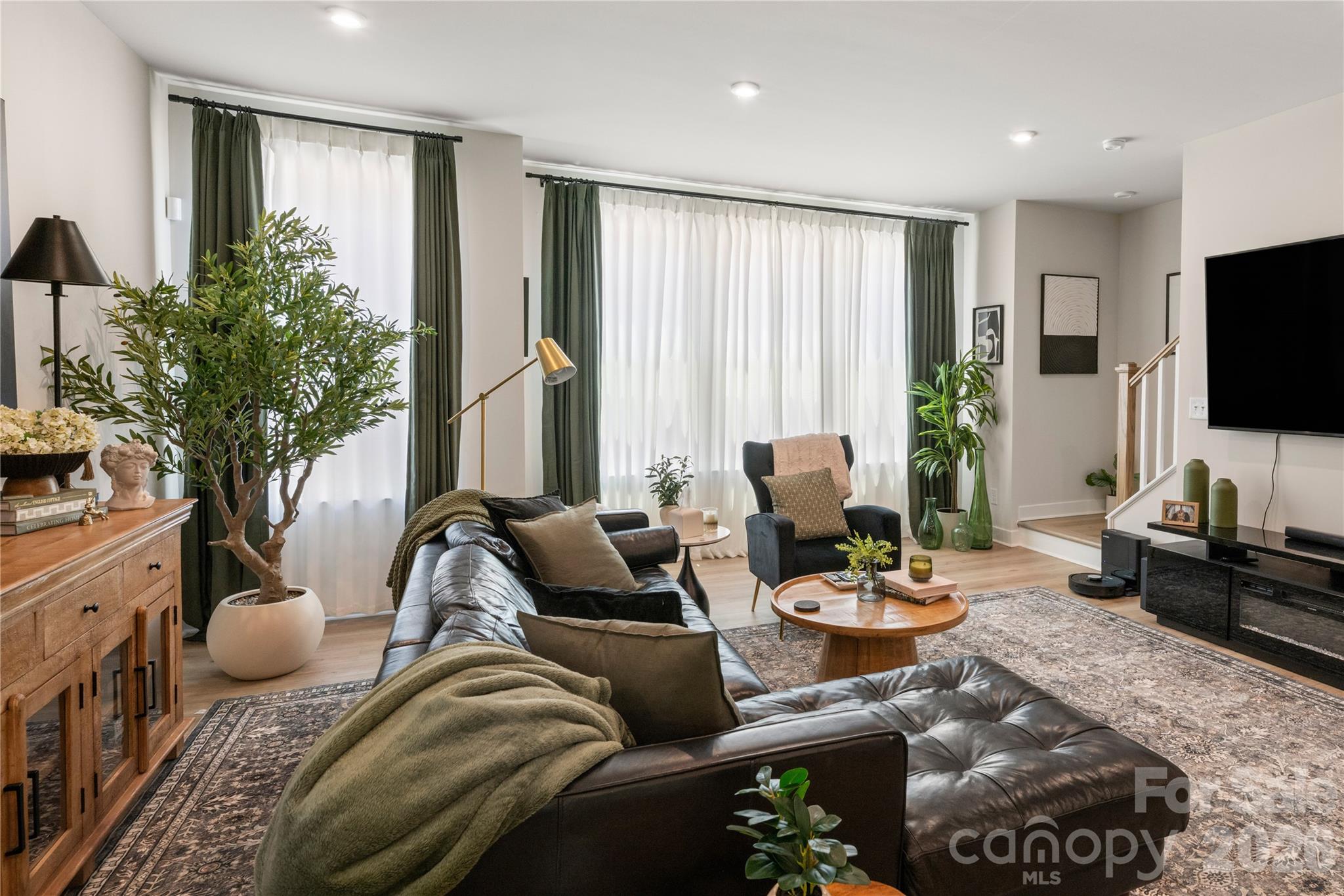 Creek Water Townhomes - Residential