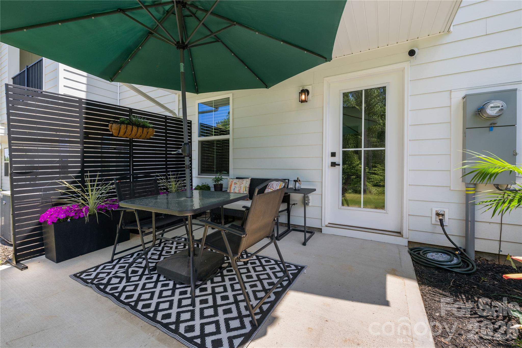 Creek Water Townhomes - Residential