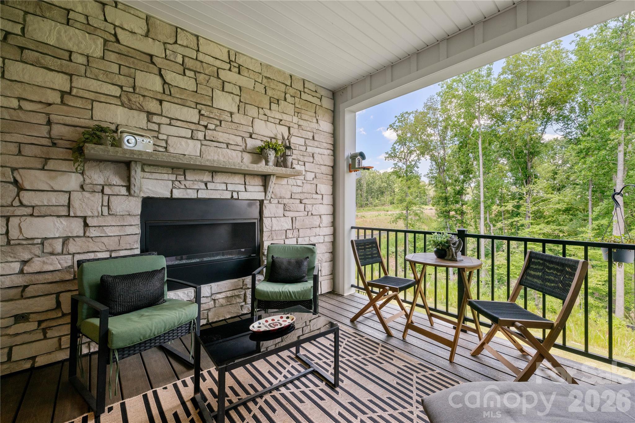 Creek Water Townhomes - Residential