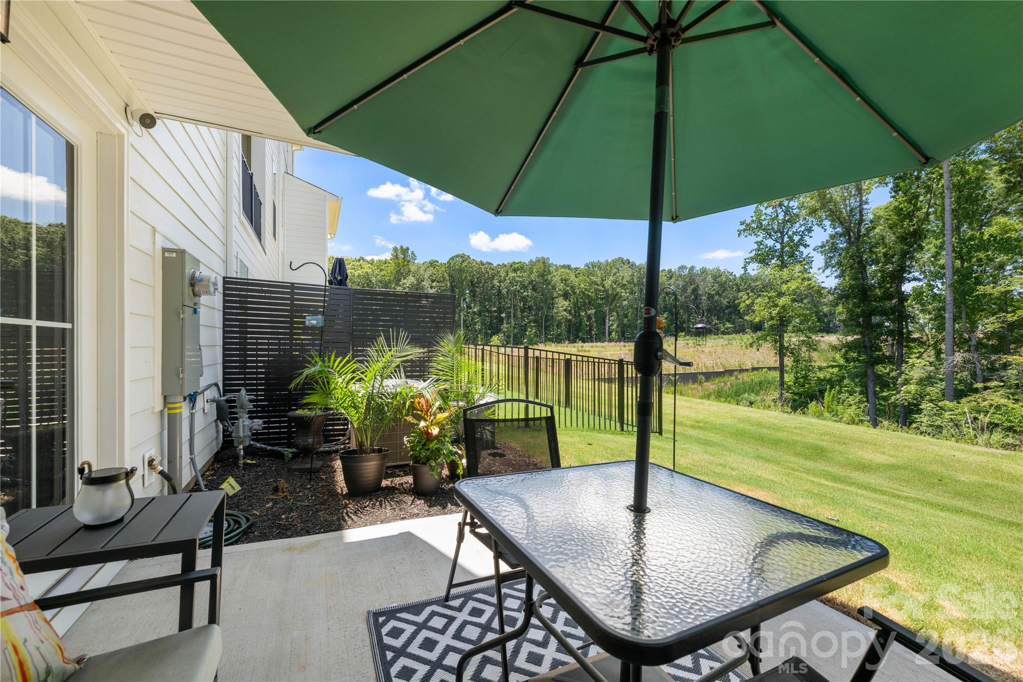 Creek Water Townhomes - Residential
