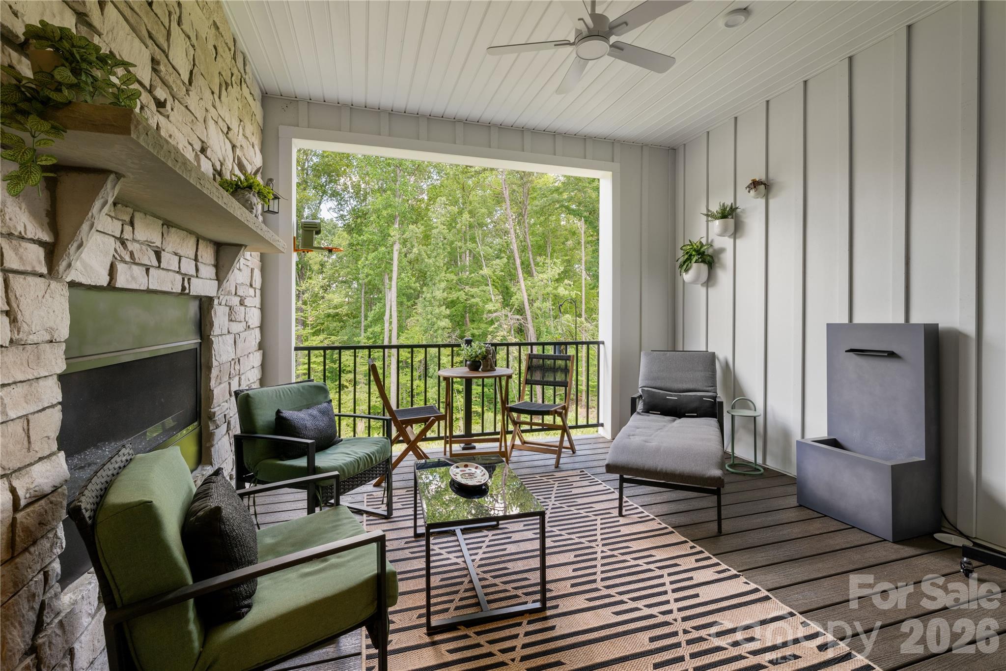 Creek Water Townhomes - Residential