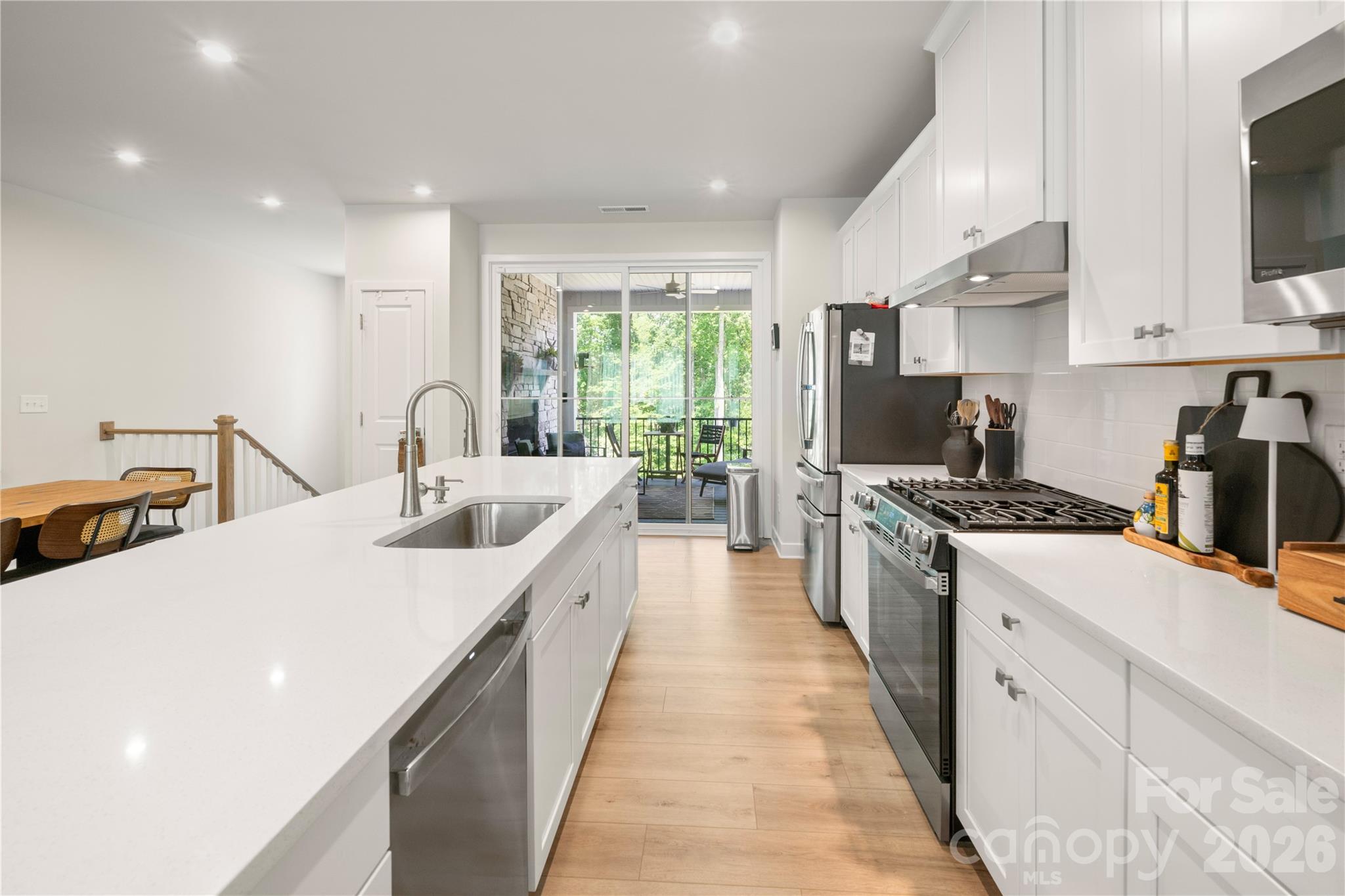 Creek Water Townhomes - Residential
