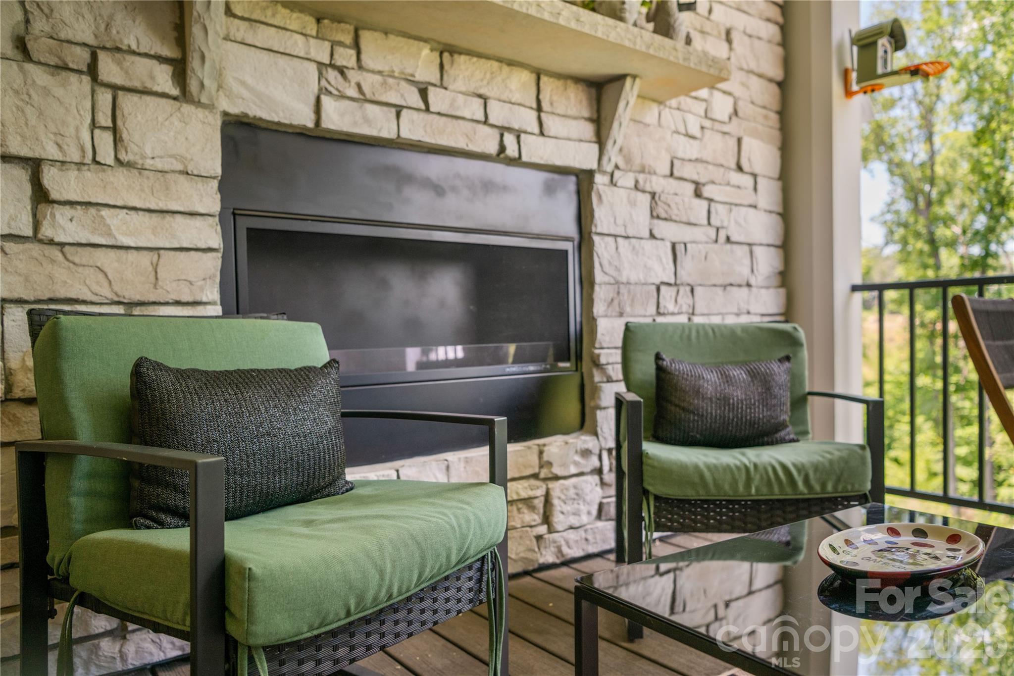 Creek Water Townhomes - Residential
