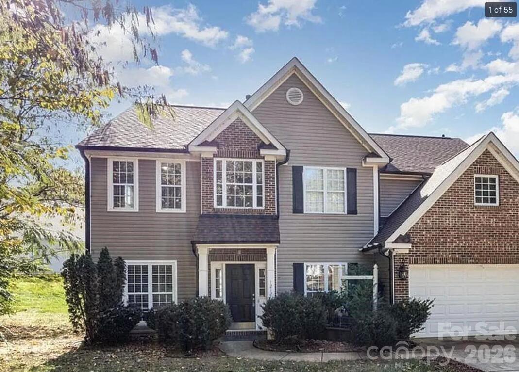 Welcome to this charming home in a peaceful cul-de-sac at 1212 Oakdale Commons Ct. This property has a spacious layout with multiple bedrooms and bathrooms, a cozy living area, and a well-equipped kitchen. Enjoy the beauty of outdoor living with a well-maintained backyard, appropriate for relaxation and entertainment. Conveniently located in Charlotte, this home provides easy access to local amenities. Don't miss the opportunity to explore this inviting residence.