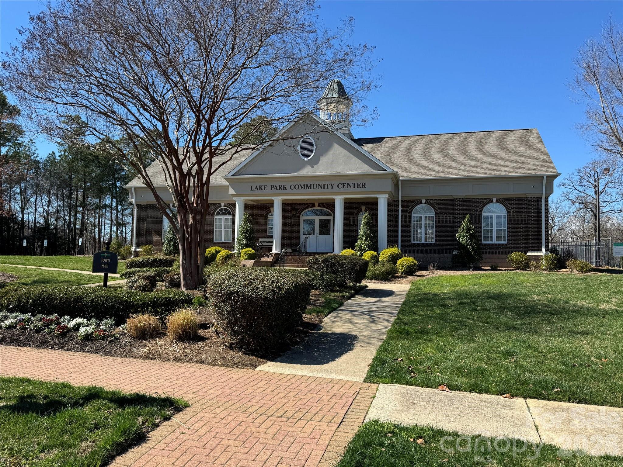 Lake Park - Residential