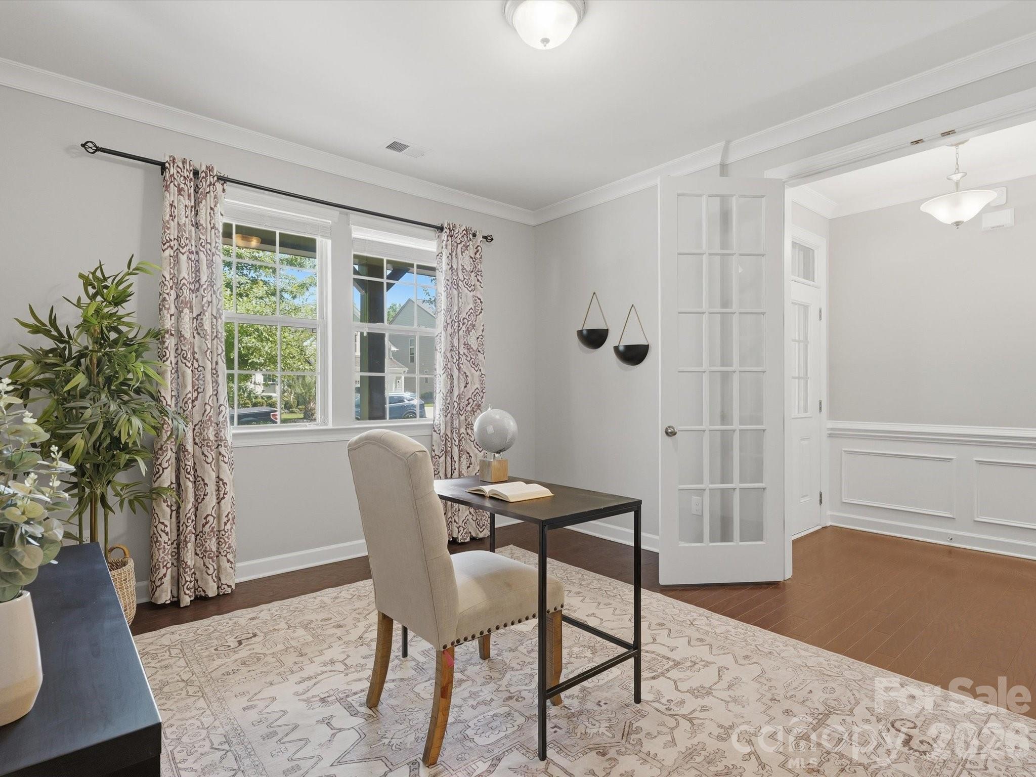Lake Crest - Residential