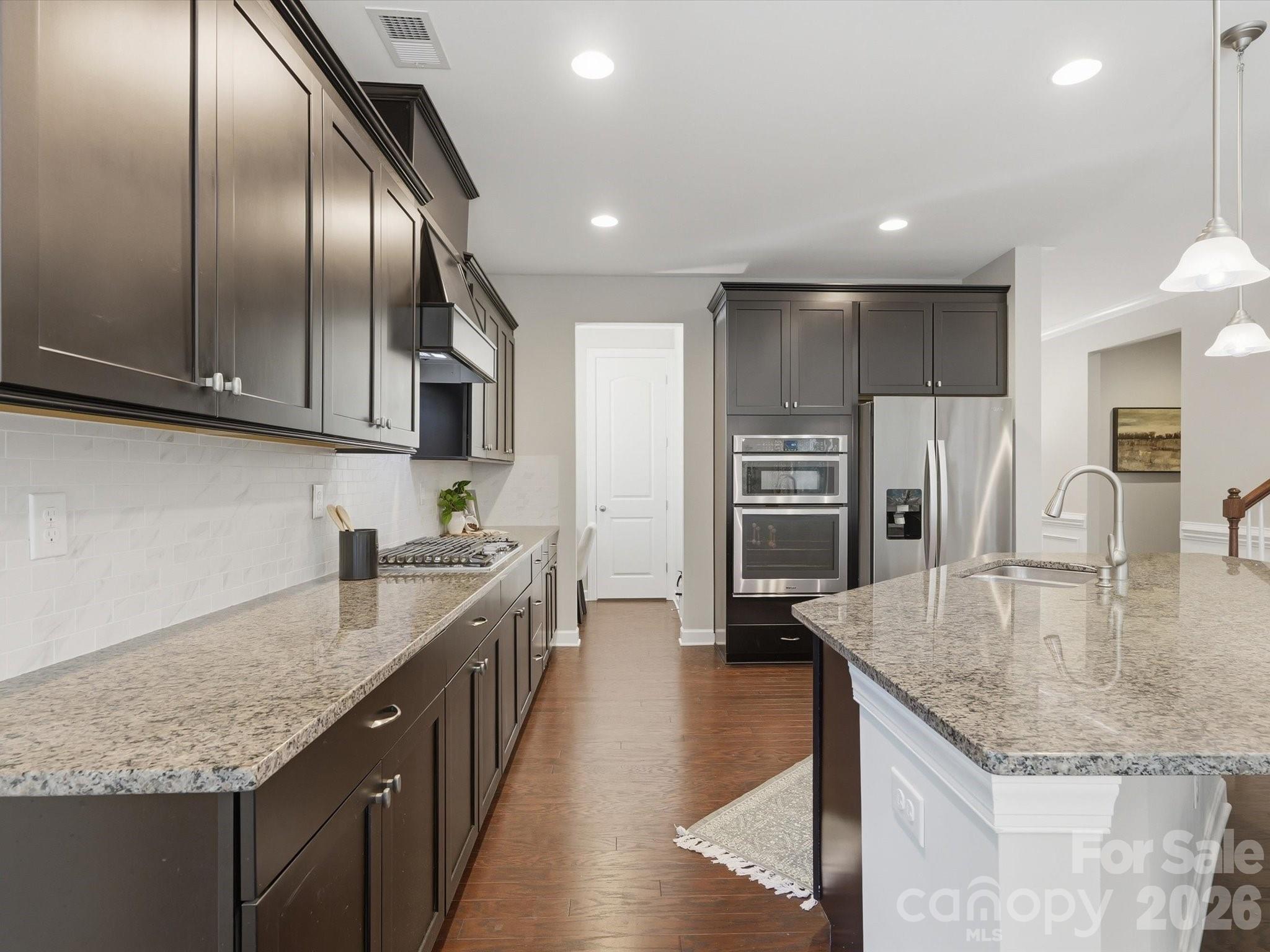 Lake Crest - Residential