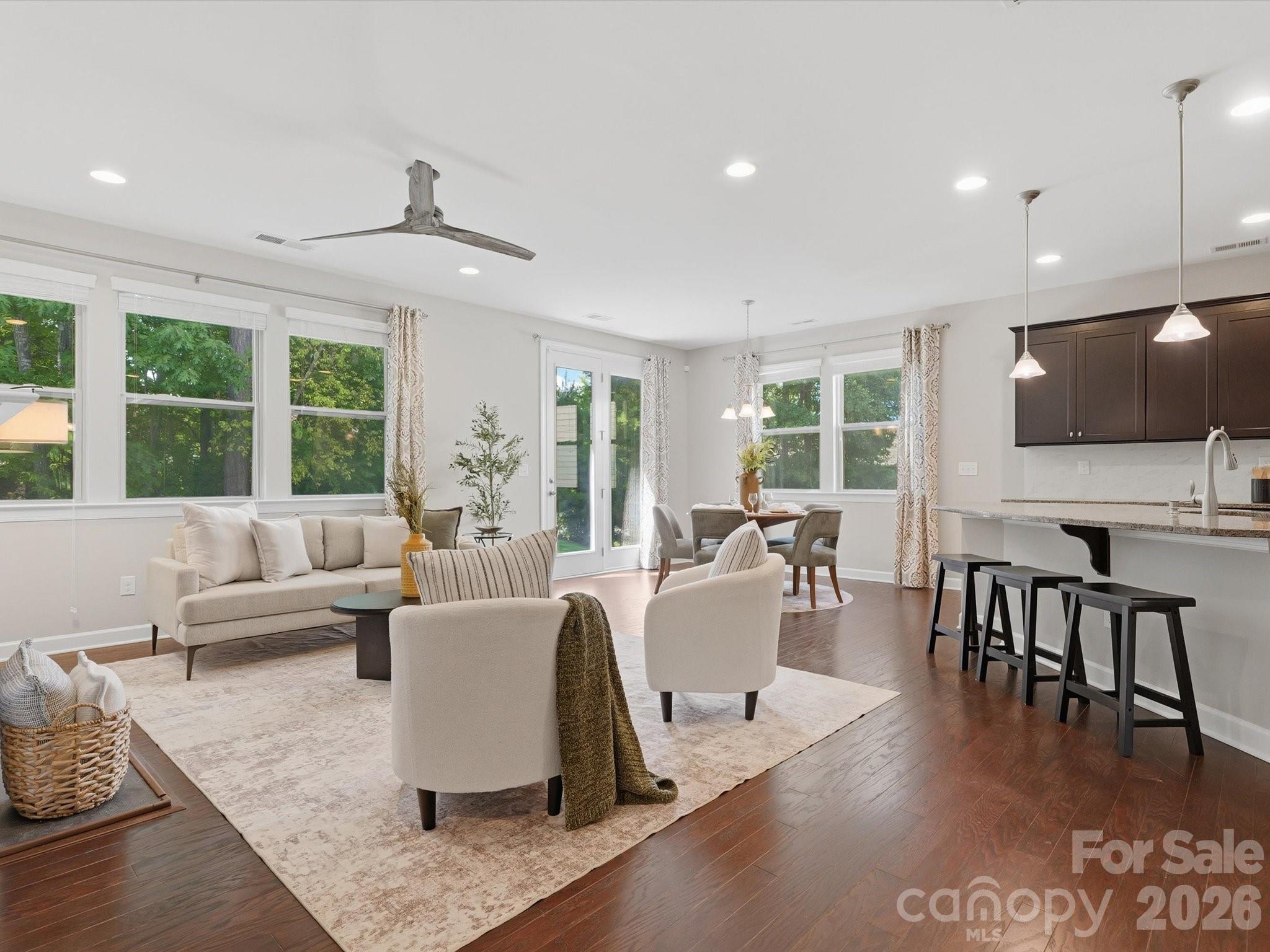 Lake Crest - Residential