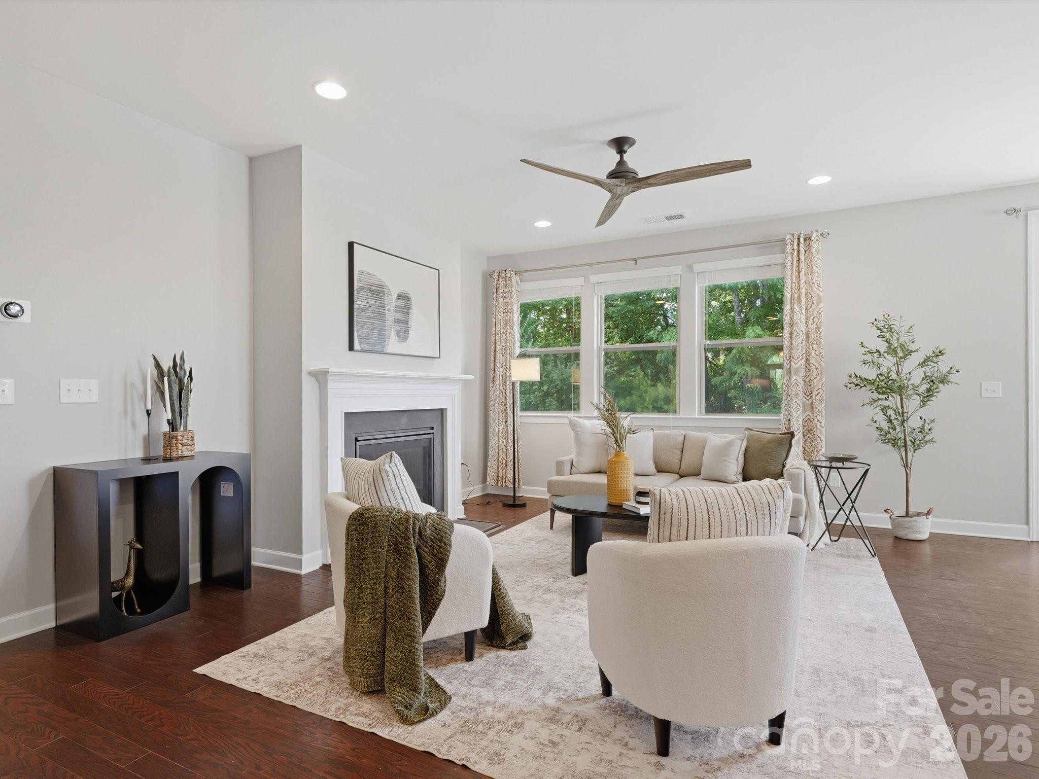 Lake Crest - Residential