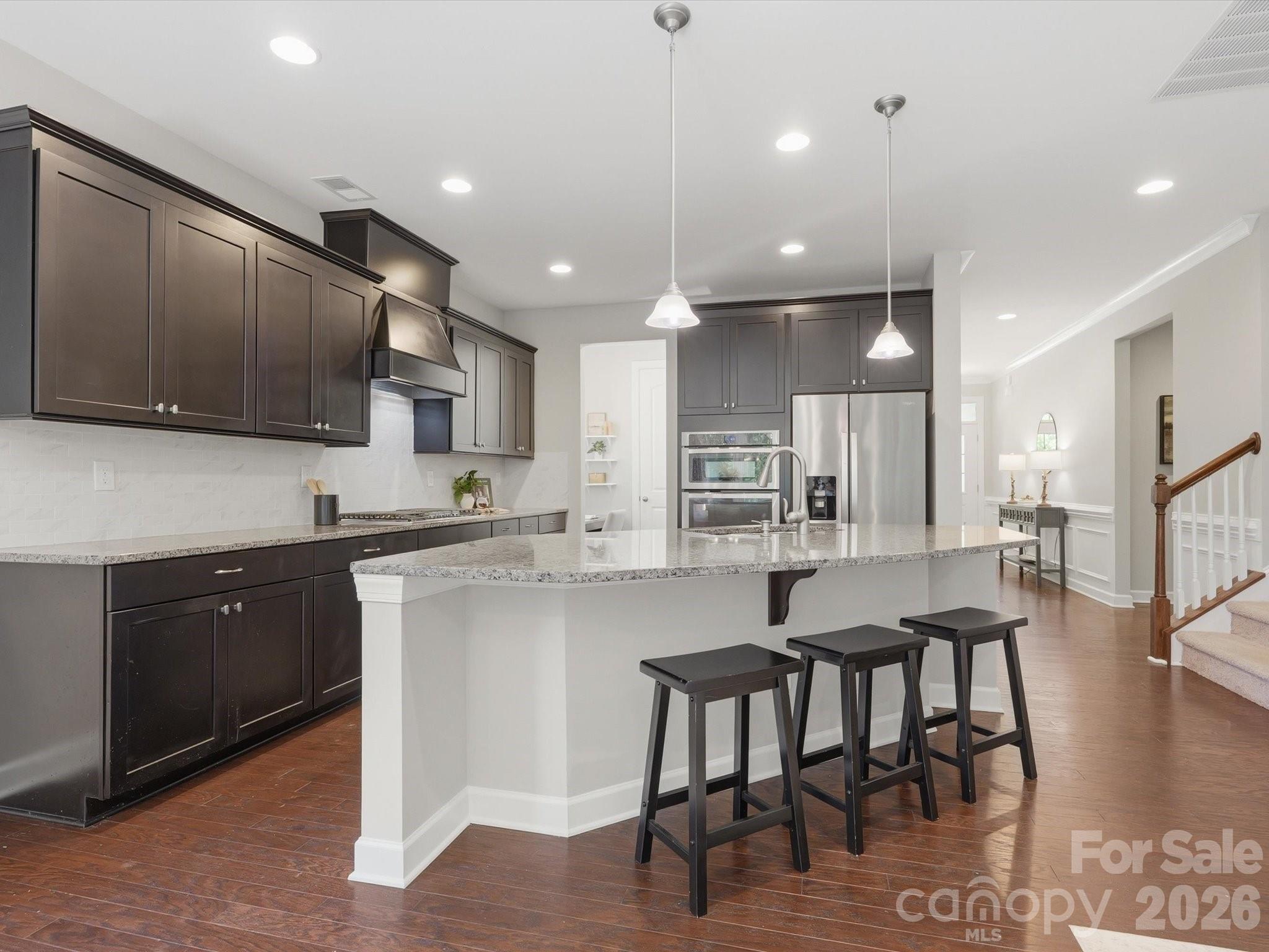 Lake Crest - Residential