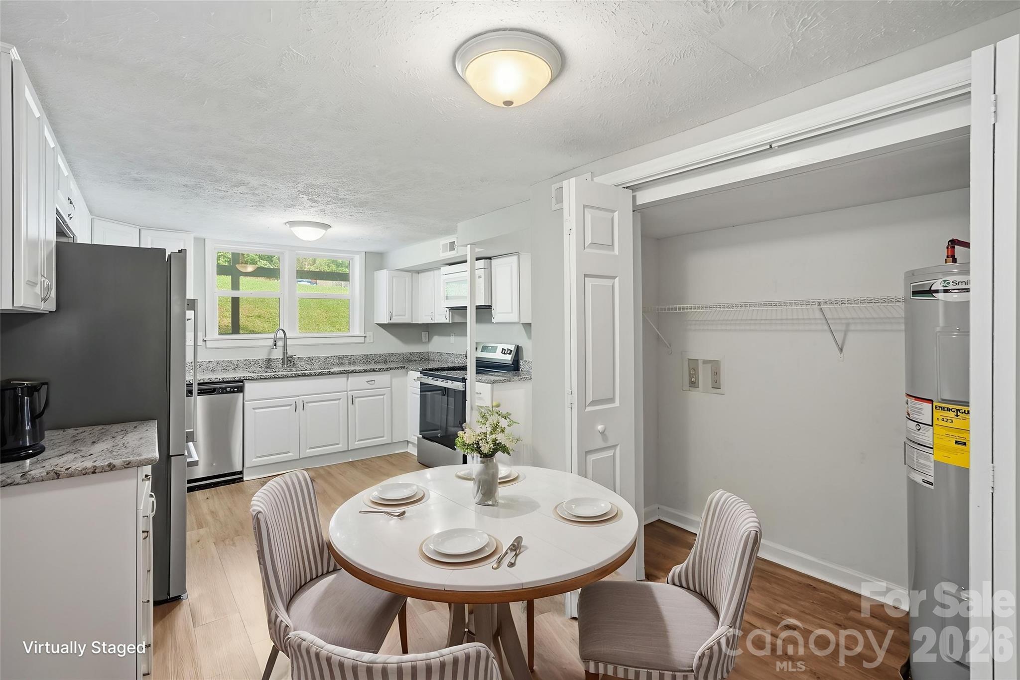 Lincoln Estate - Residential
