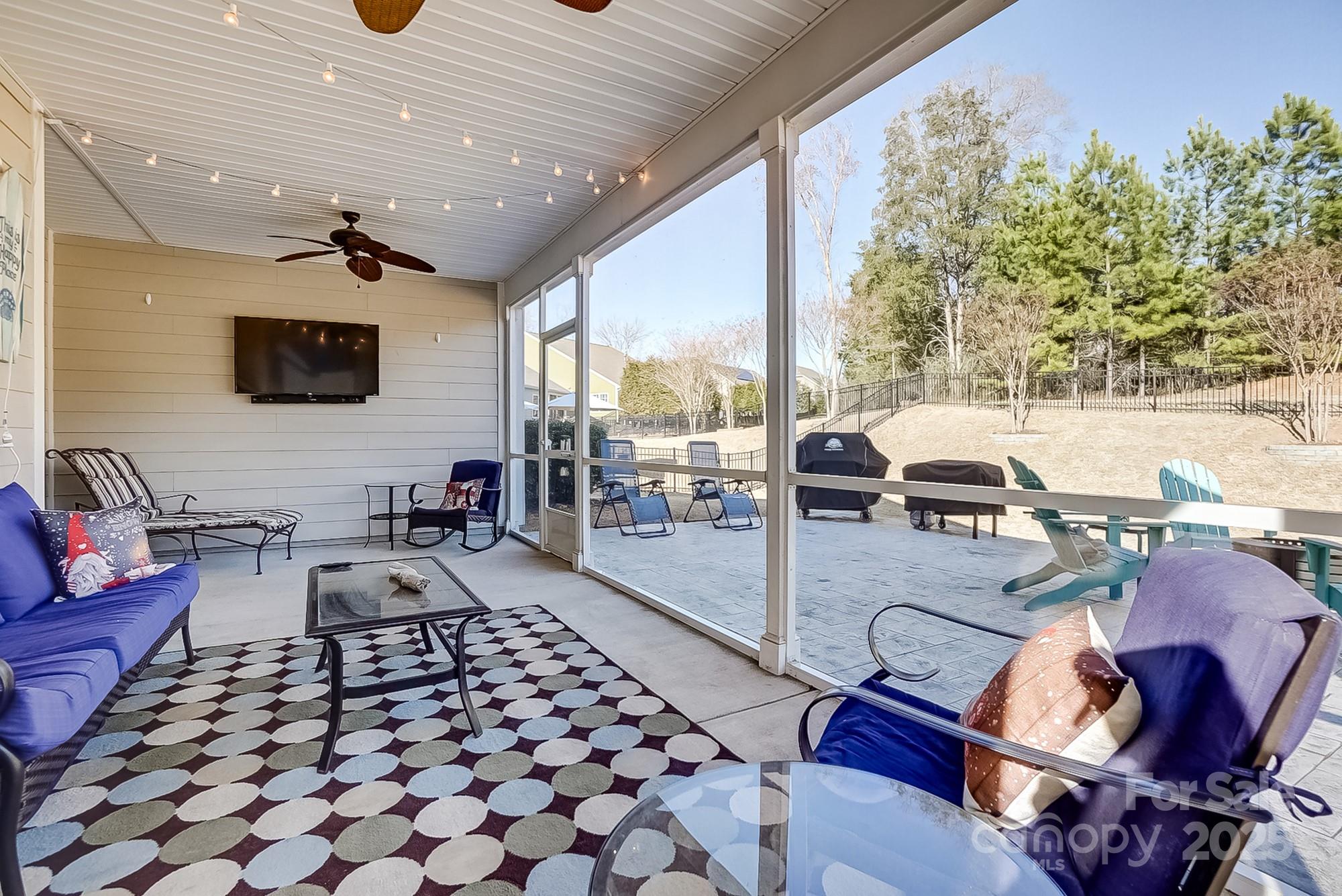 Summerhouse at Paddlers Cove - Residential