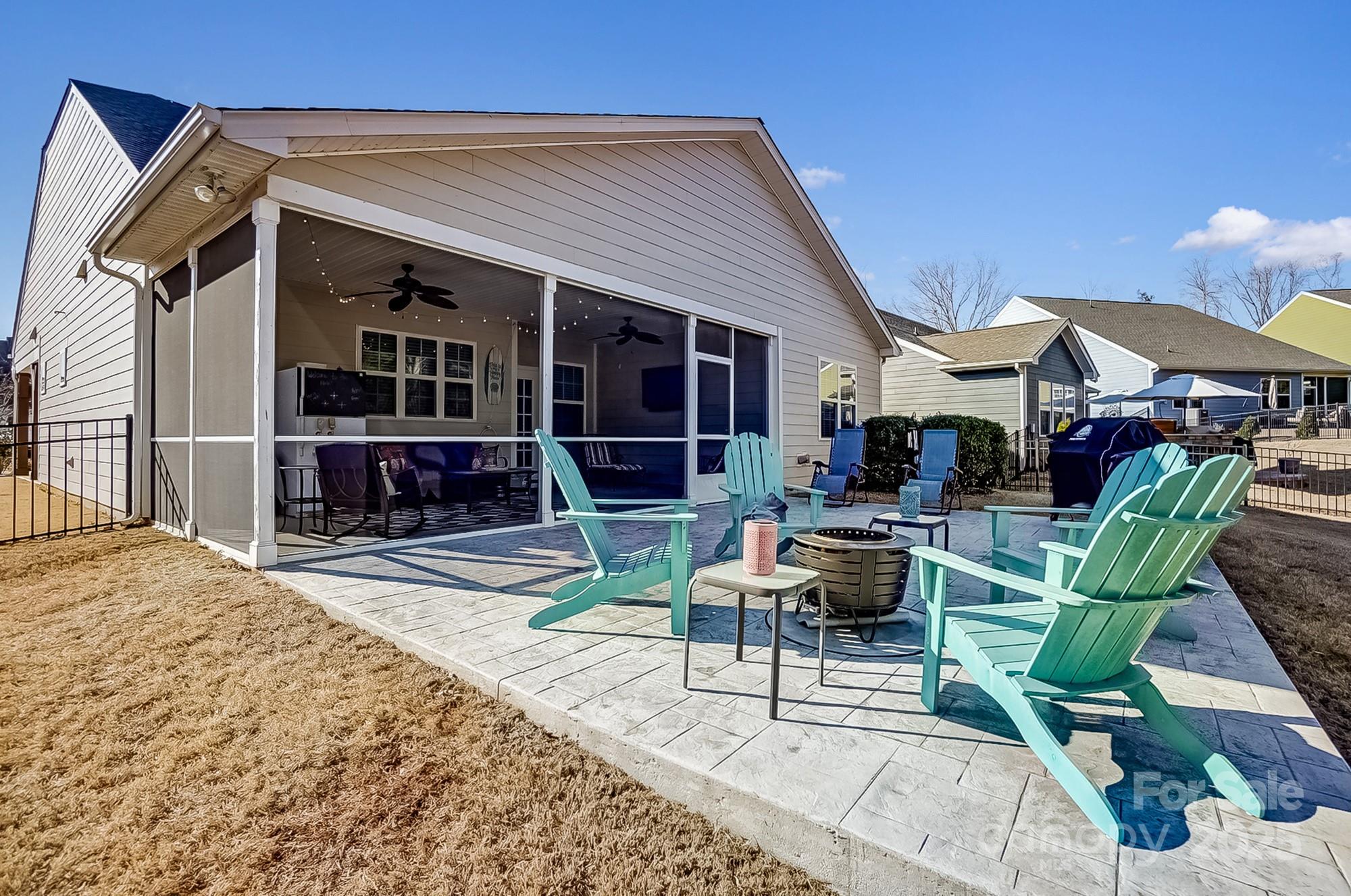 Summerhouse at Paddlers Cove - Residential