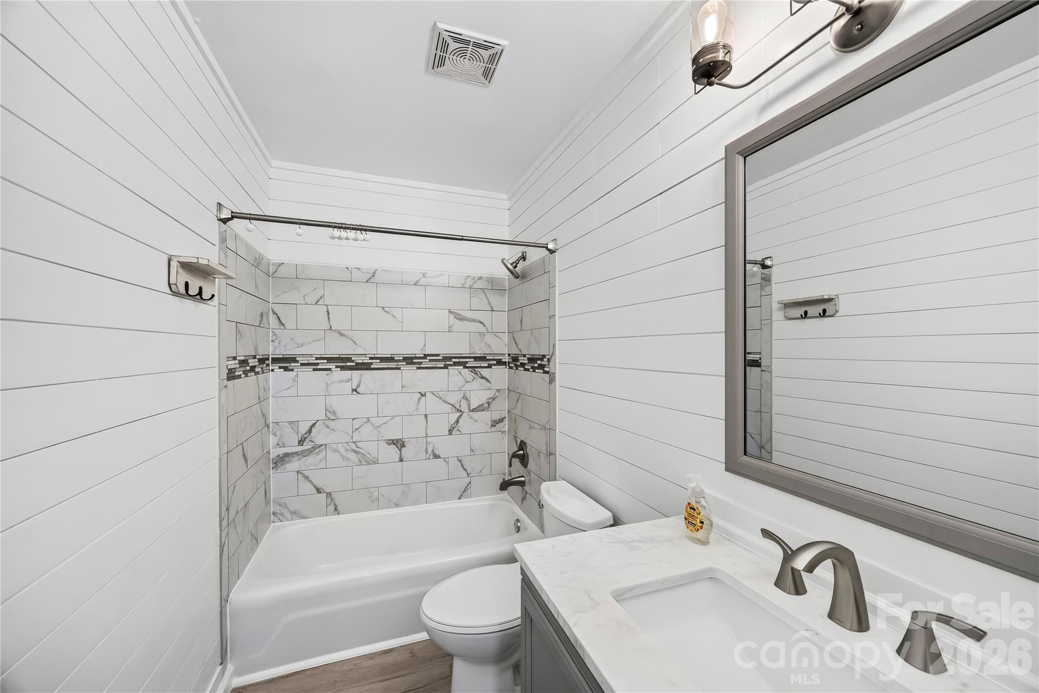 Tega Cay - Residential