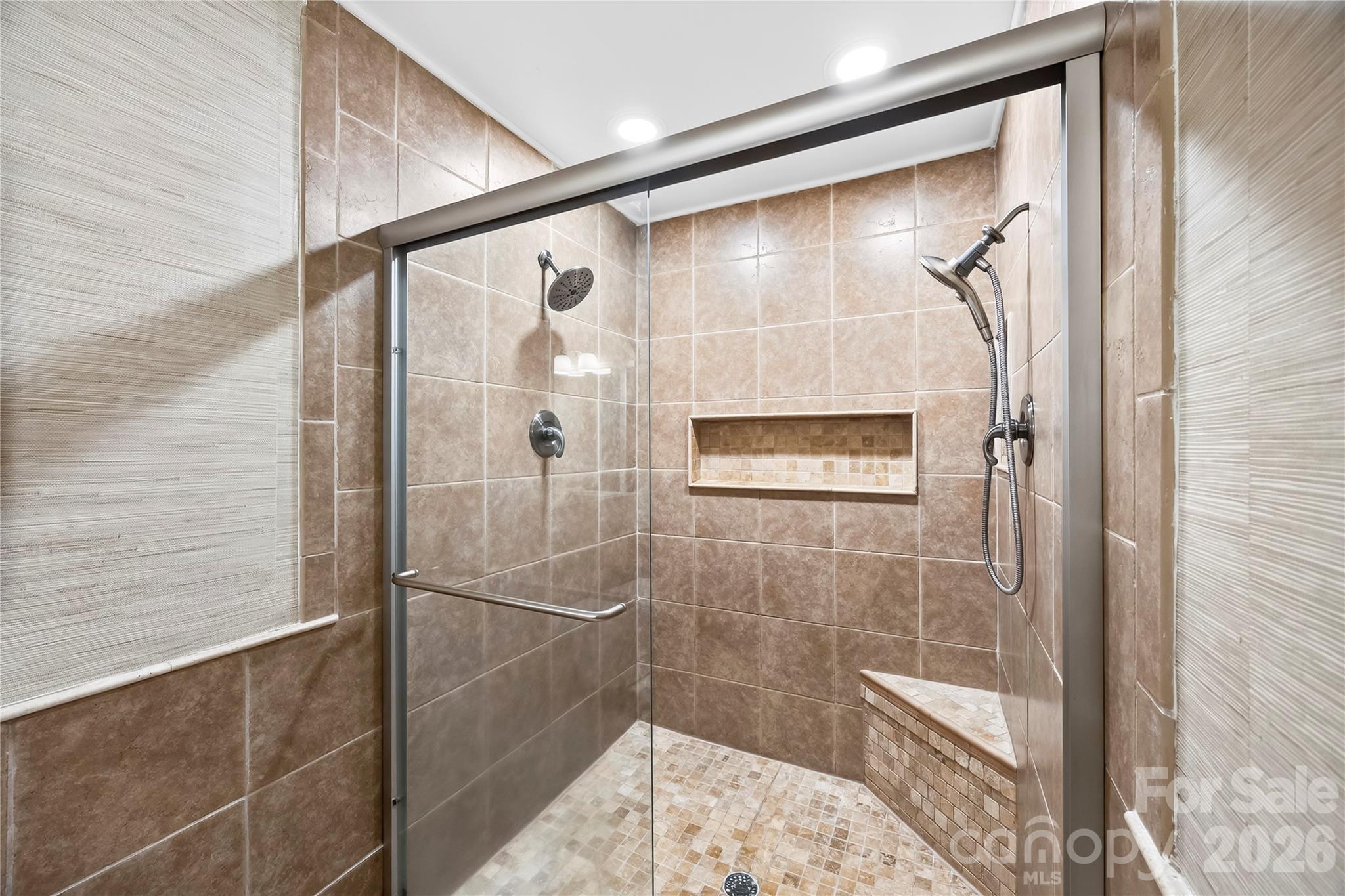 Tega Cay - Residential