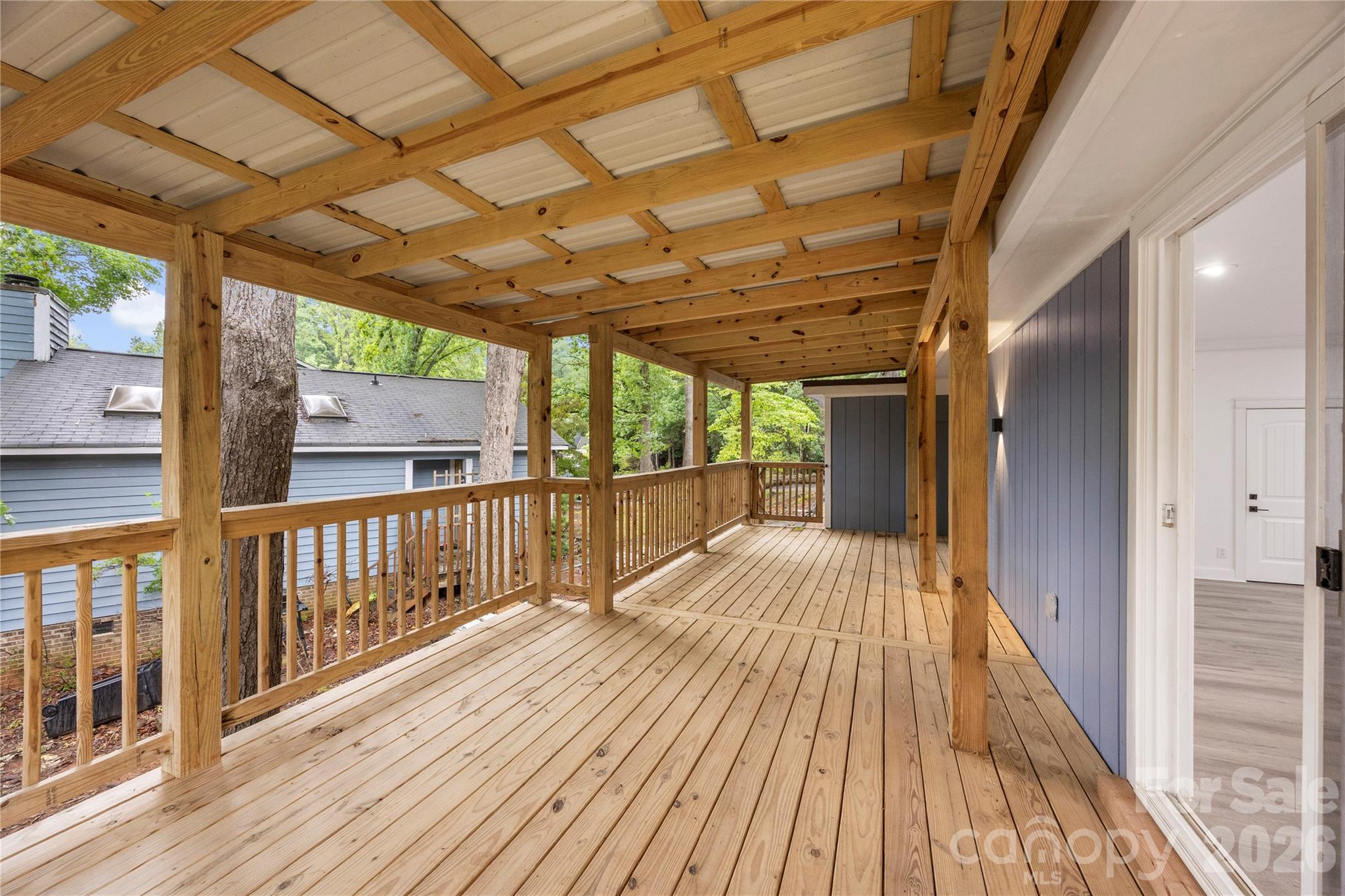 Tega Cay - Residential
