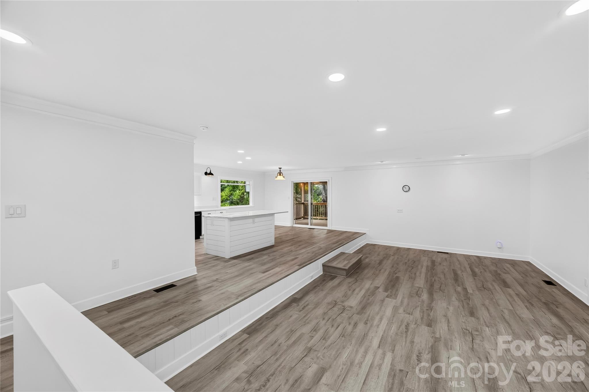 Tega Cay - Residential