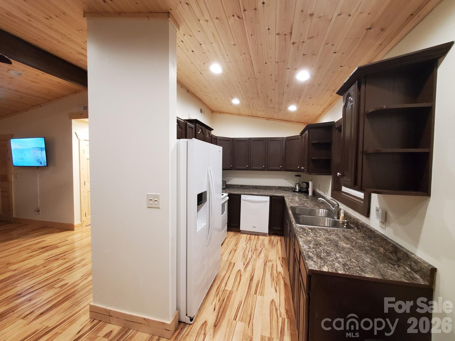 Bass Lake - Residential