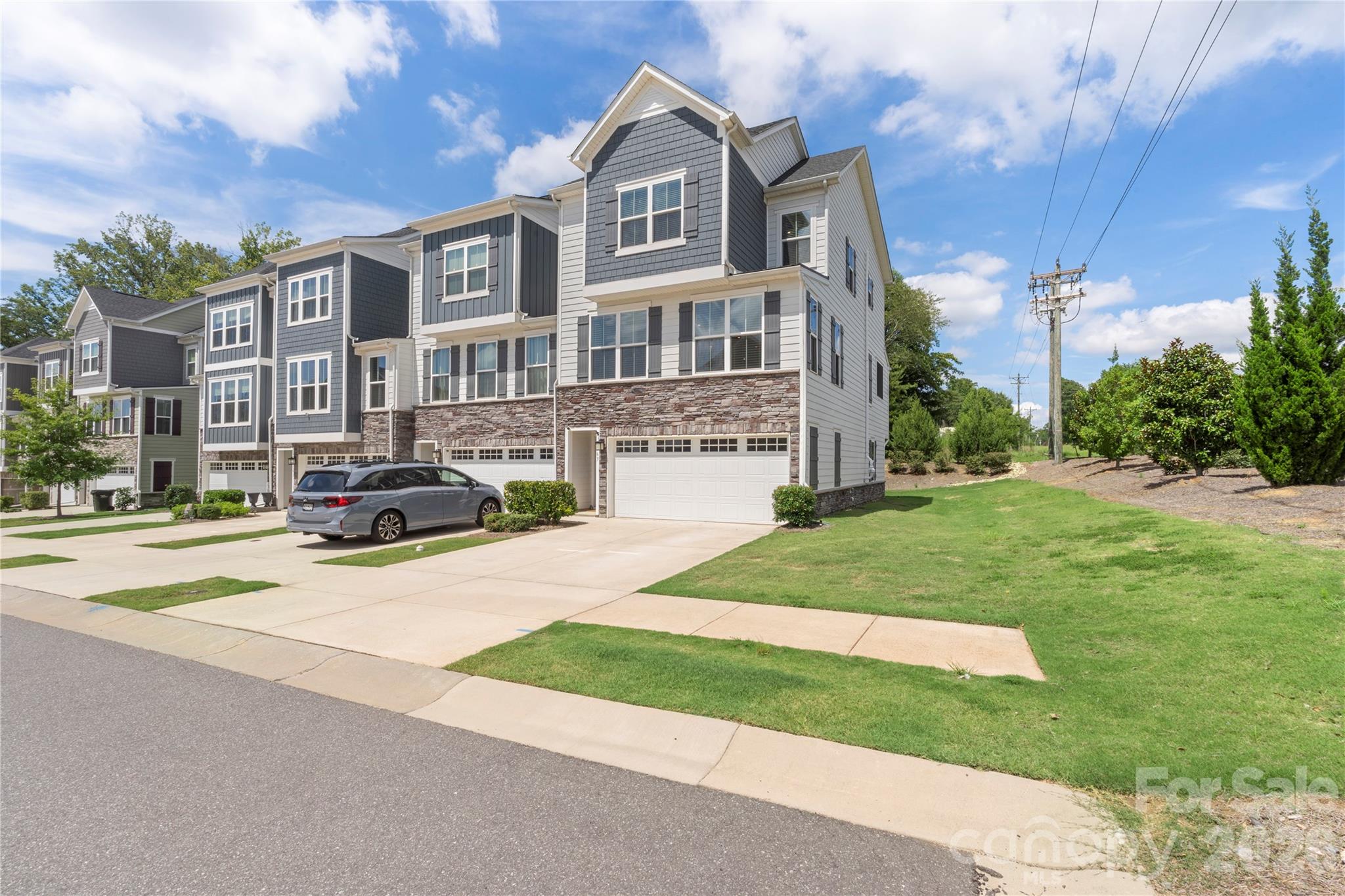 Trinity Townes - Residential